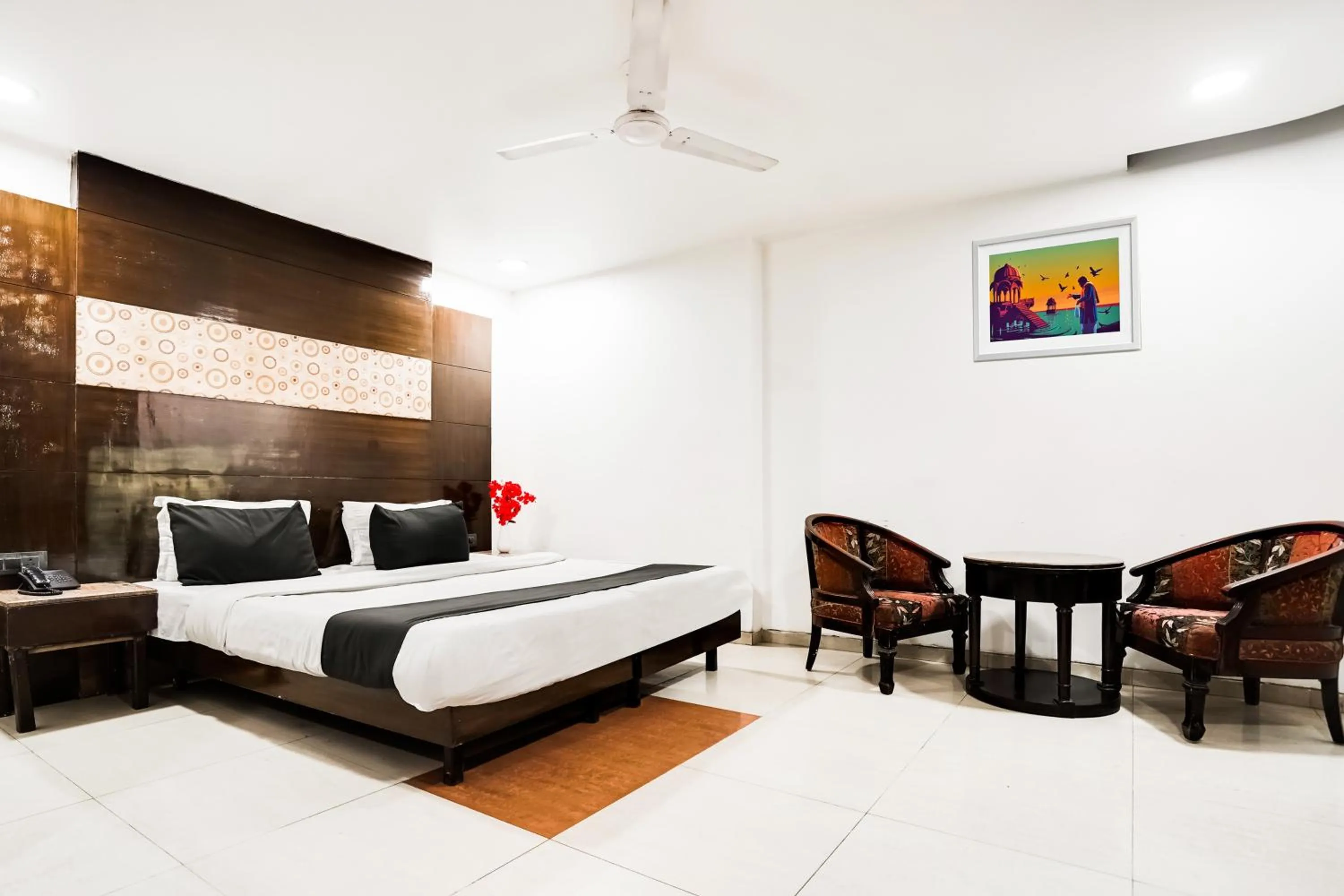 Bedroom, Bed in Super Hotel O Grand Peepal