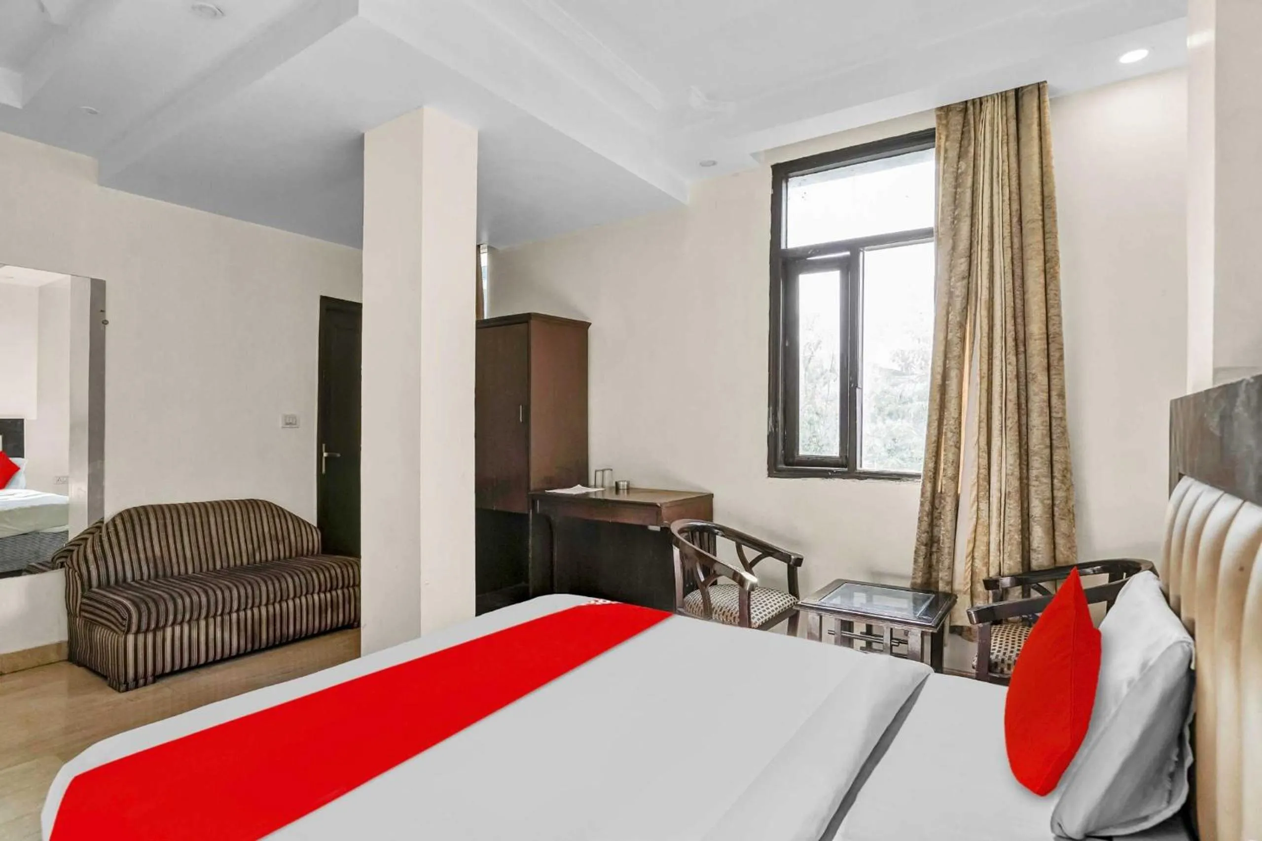 Hotel O Delhi Empire