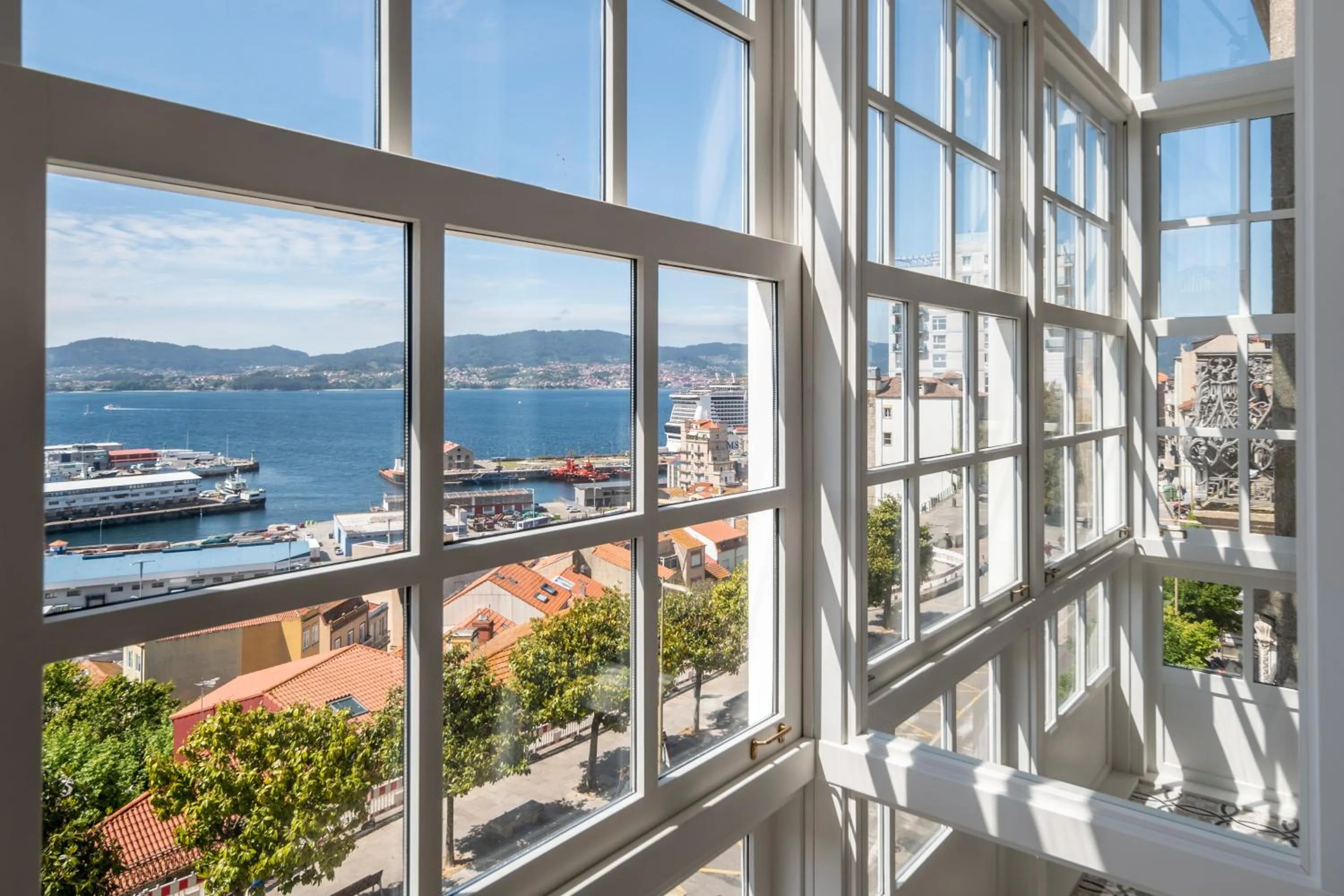 Sea view in Bow Homes by Como en Casa