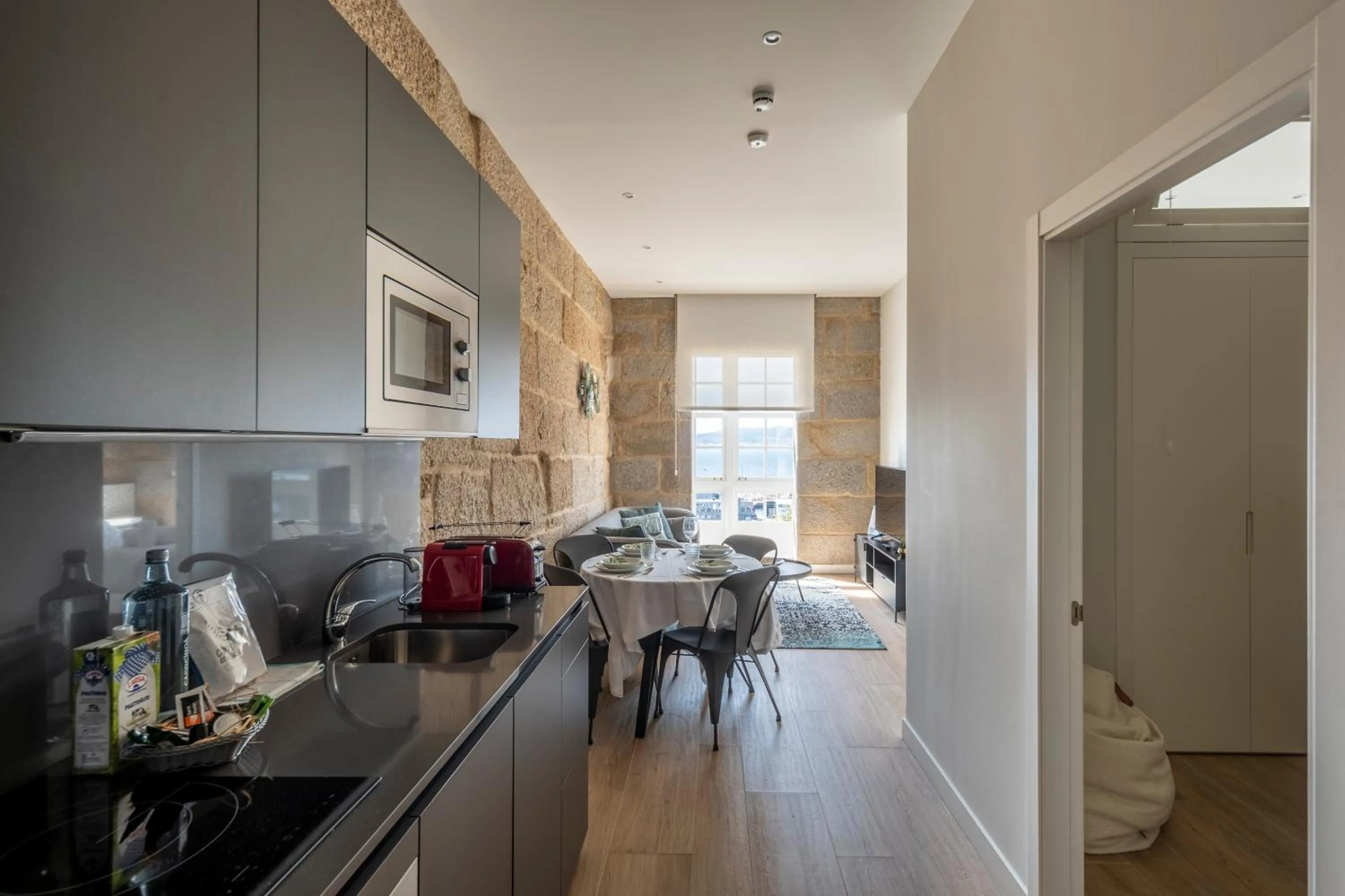 Kitchen or kitchenette in Bow Homes by Como en Casa