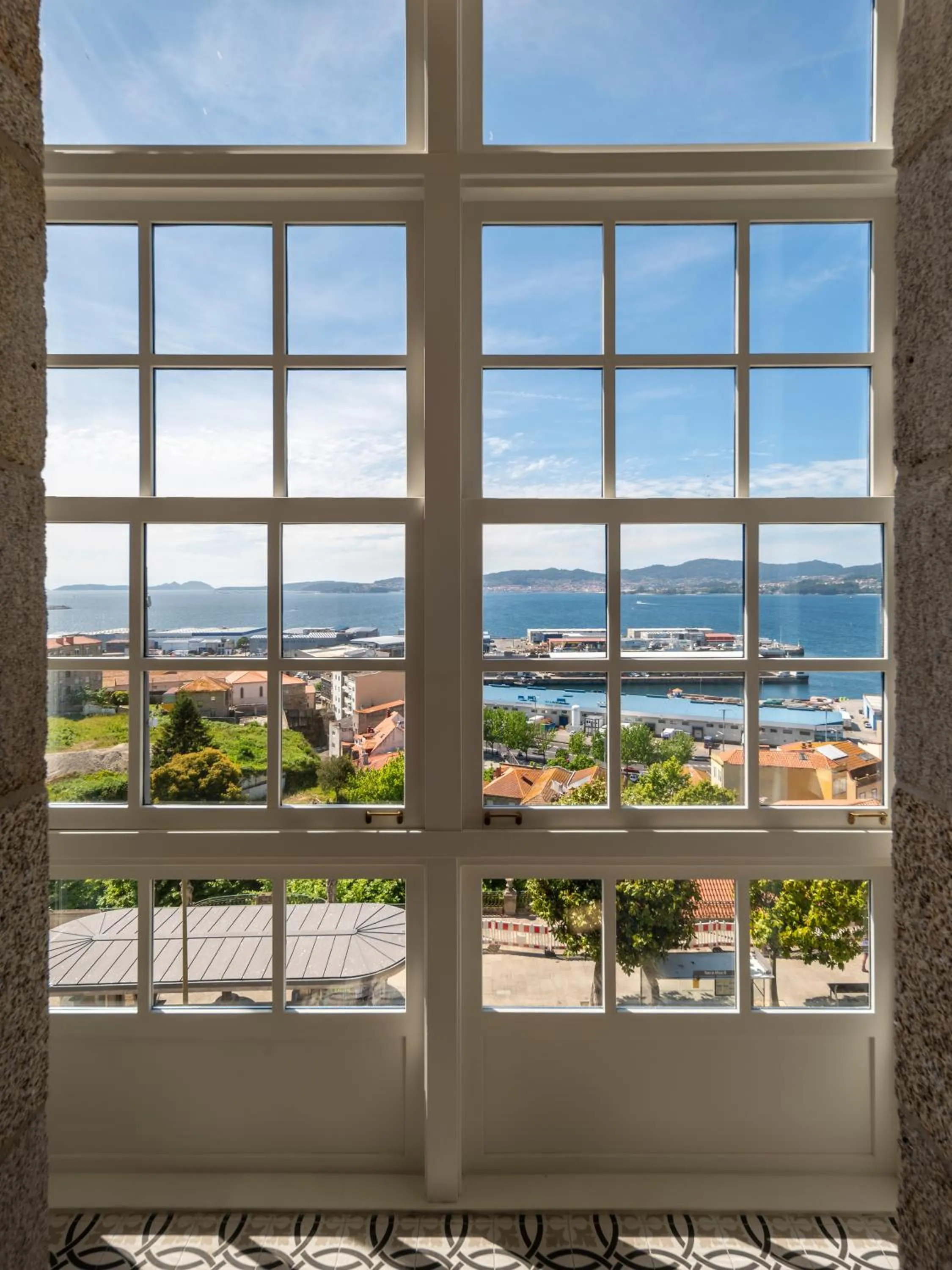 Sea view in Bow Homes by Como en Casa