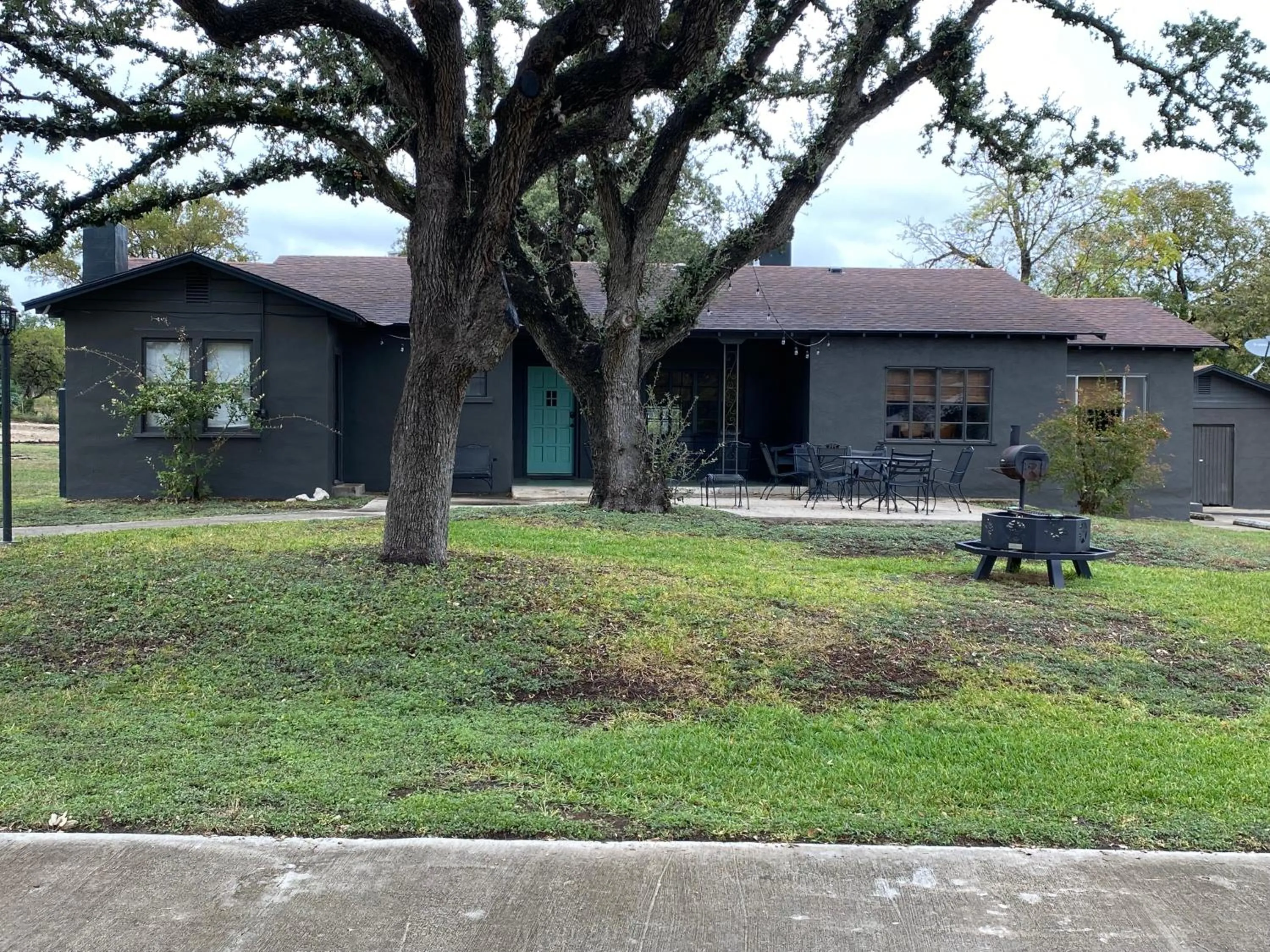 Property building in The Springs Retreat