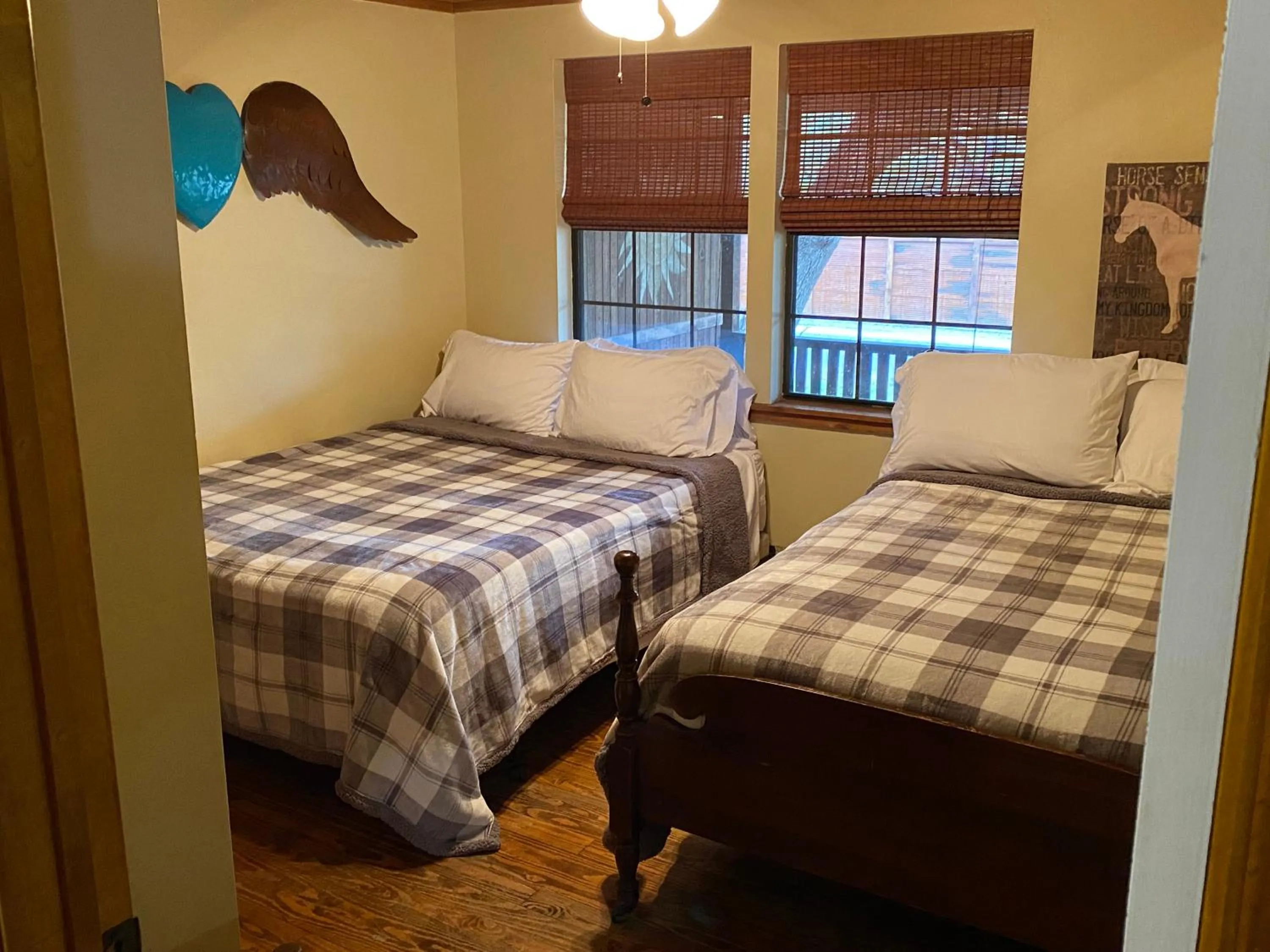 Bedroom, Bed in The Springs Retreat