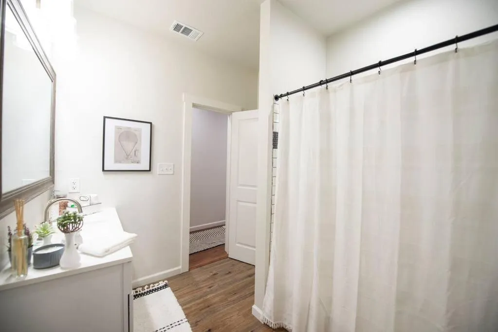 NEW-Ethel Rose Cottage-5 min to Magnolia Silos