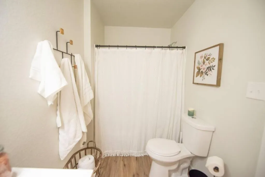 NEW-Ethel Rose Cottage-5 min to Magnolia Silos