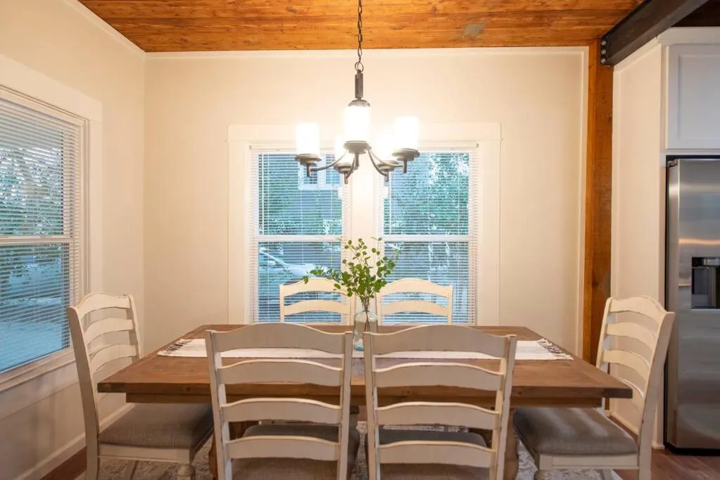 NEW-Ethel Rose Cottage-5 min to Magnolia Silos