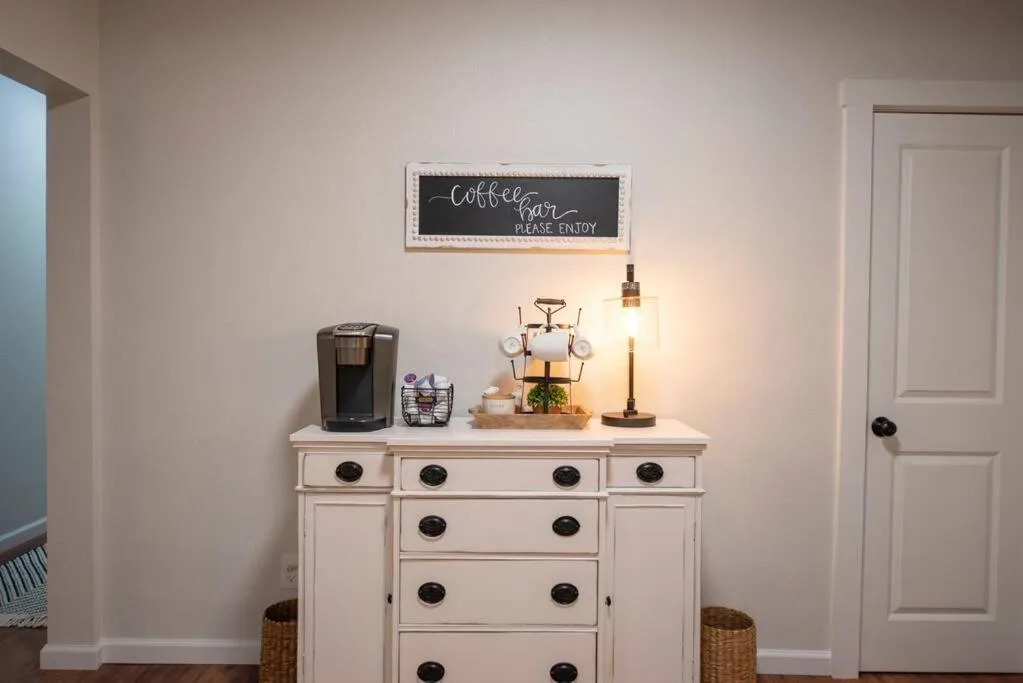 NEW-Ethel Rose Cottage-5 min to Magnolia Silos