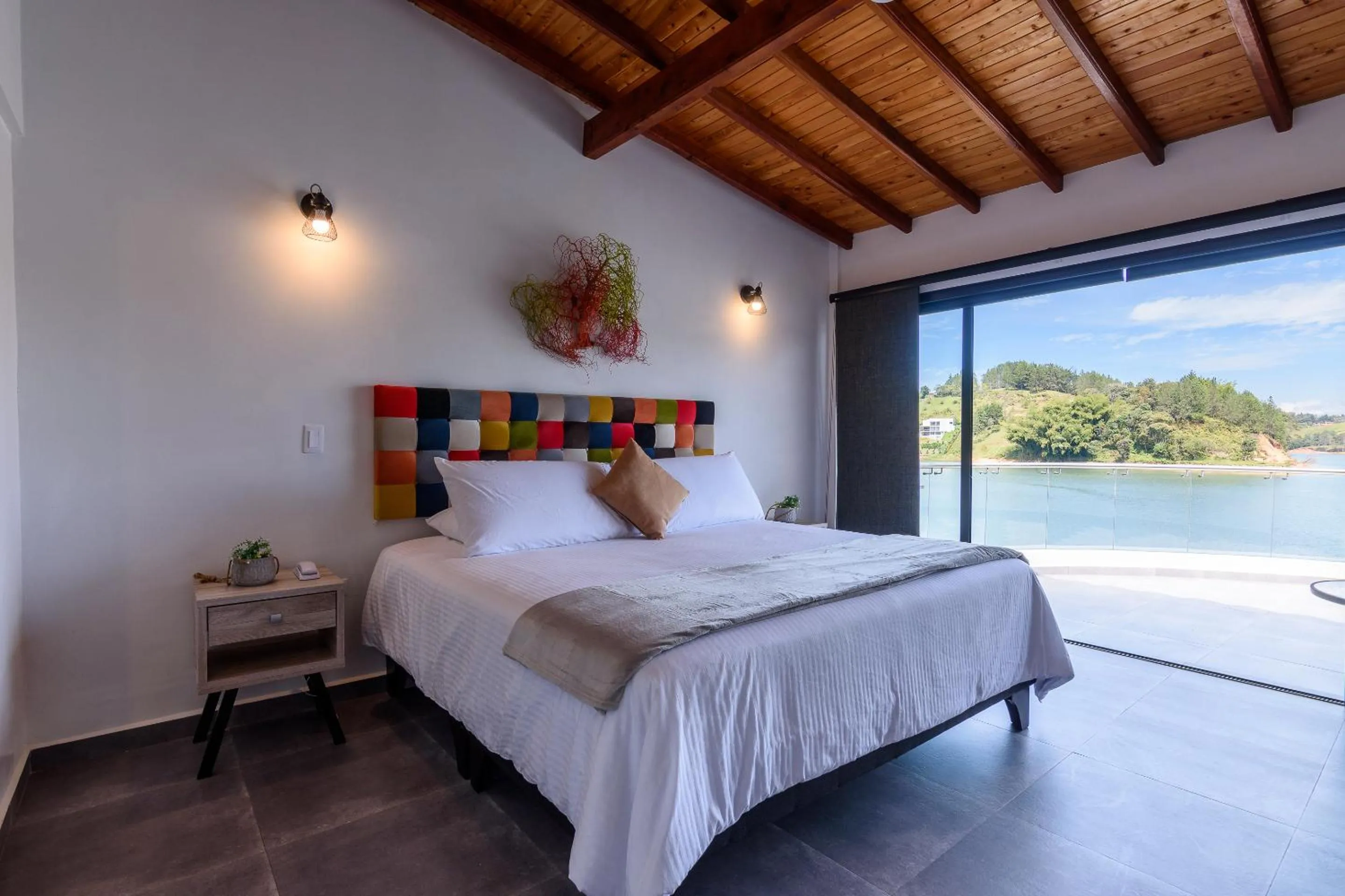 Photo of the whole room, Bed in Jordan Hotel Boutique