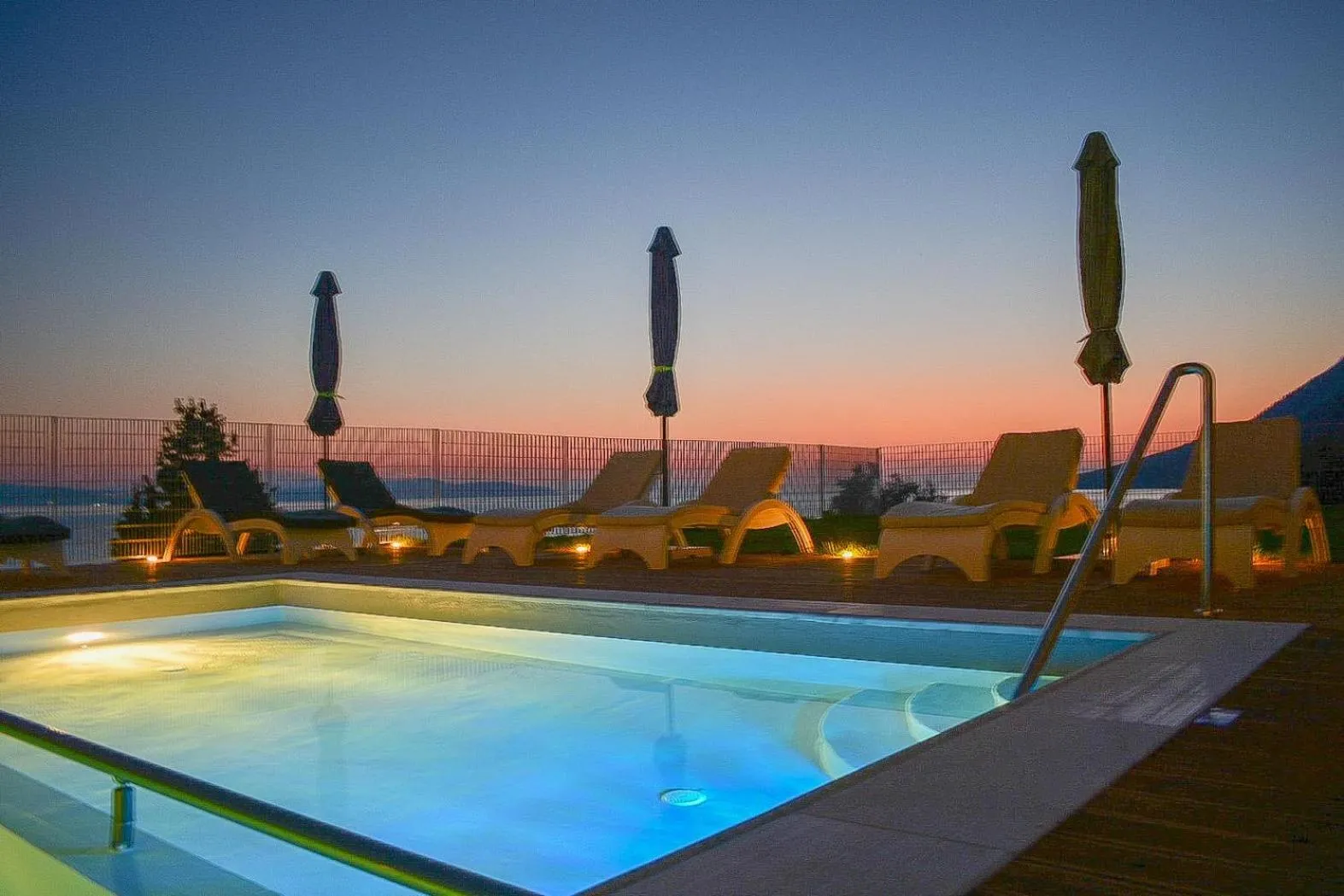 Pantheon Hotel & Suites