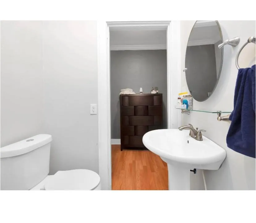 Cozy Downtown Studio by Toyota Center