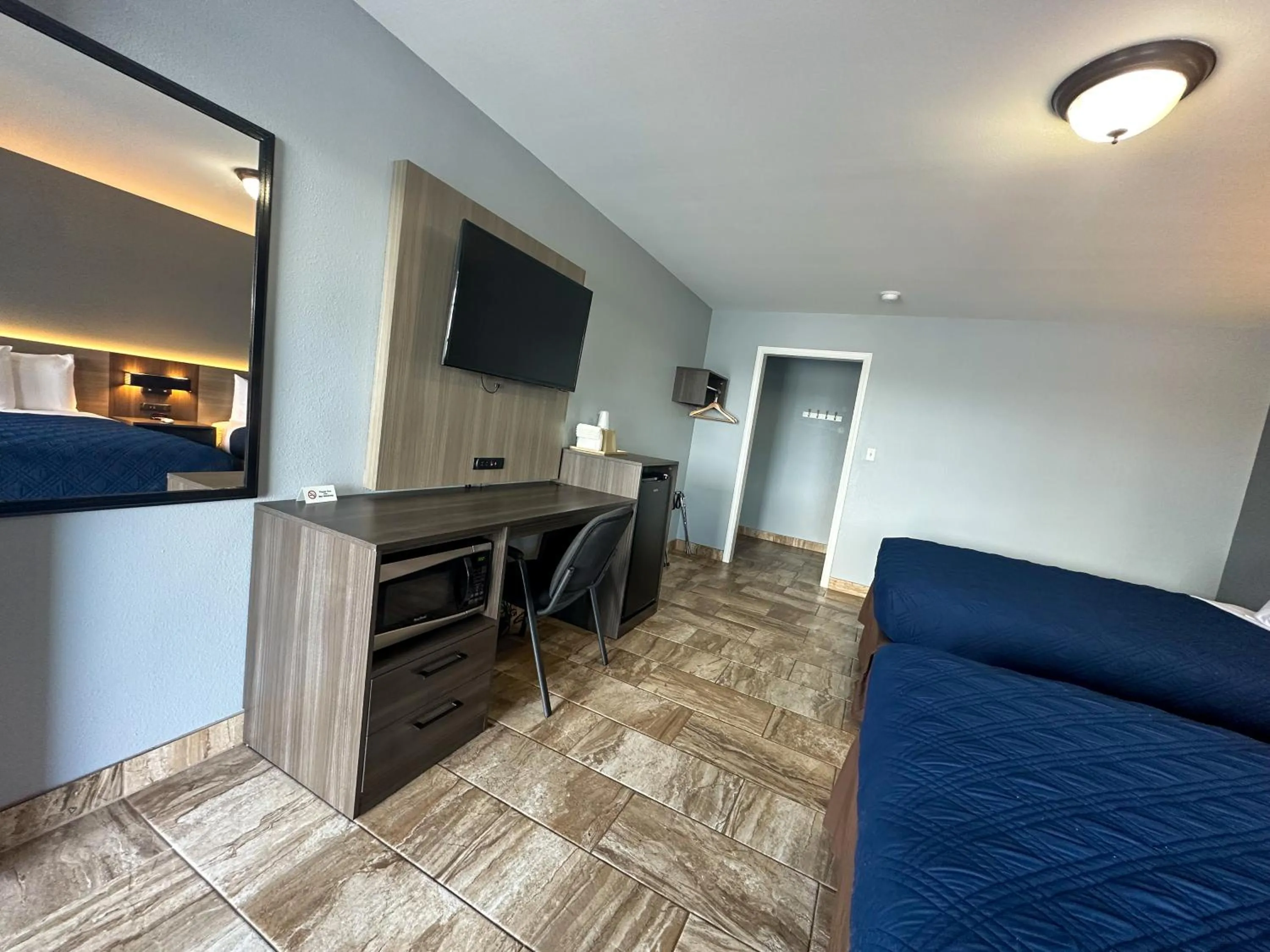 TV and multimedia in Coastal Bend at Seadrift, Motel & RV Park