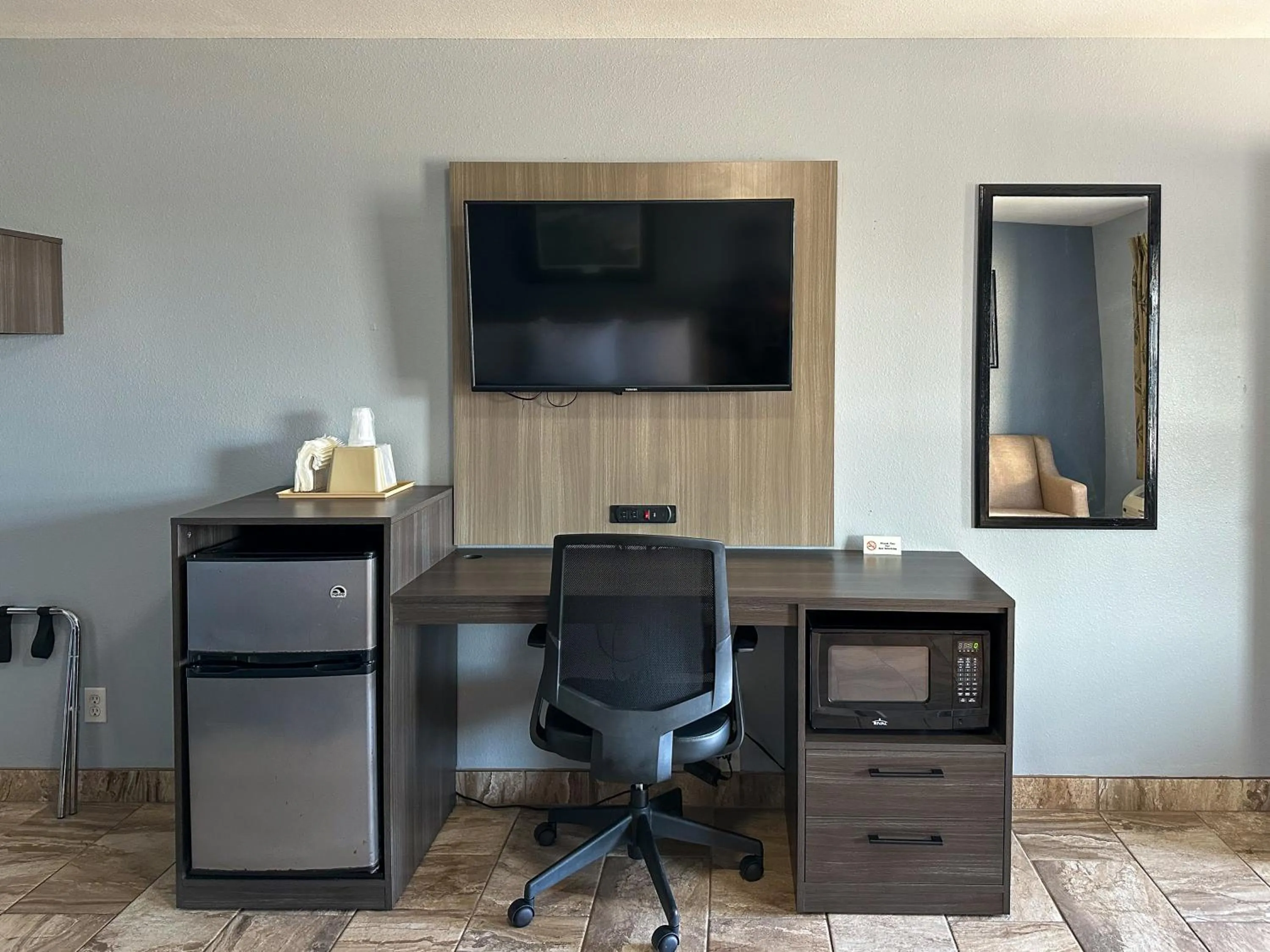 TV and multimedia in Coastal Bend at Seadrift, Motel & RV Park