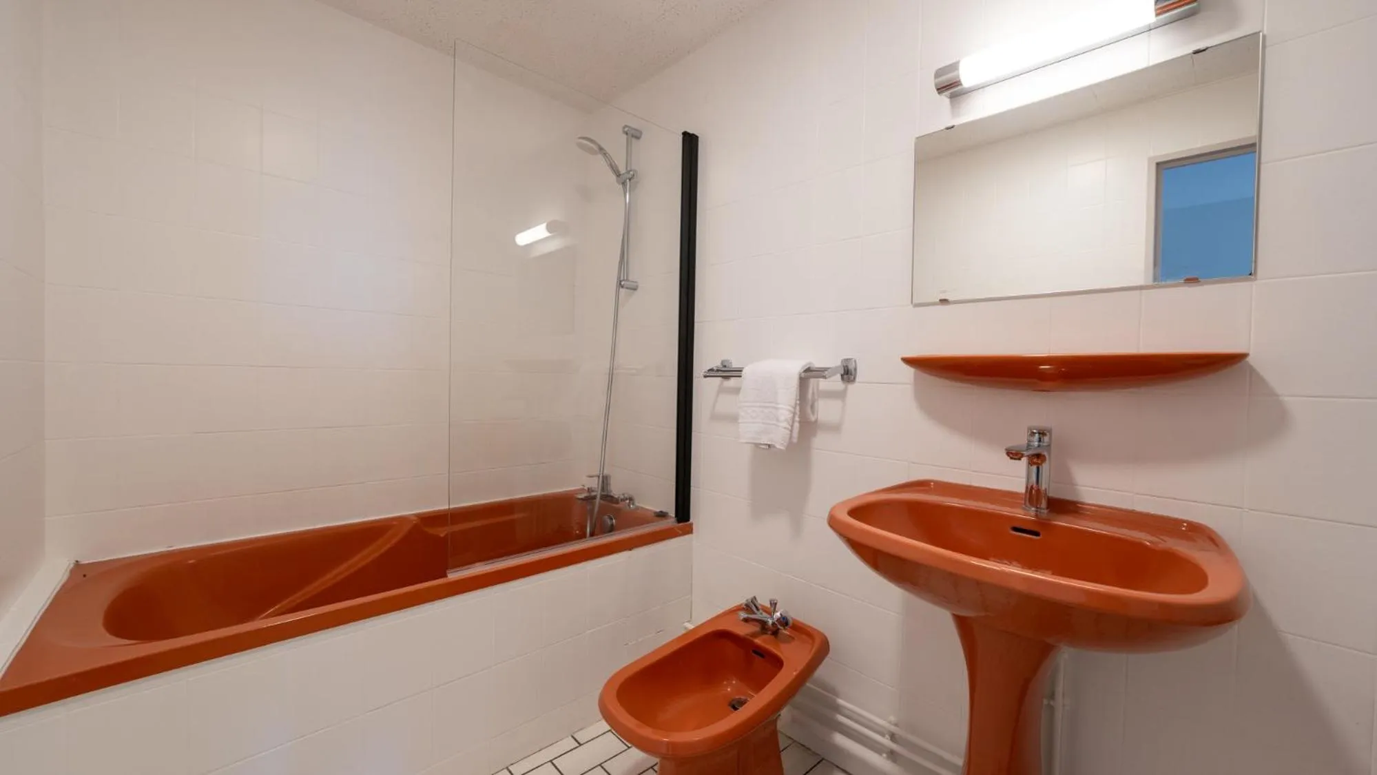 Bathroom in Hôtel Des Docks