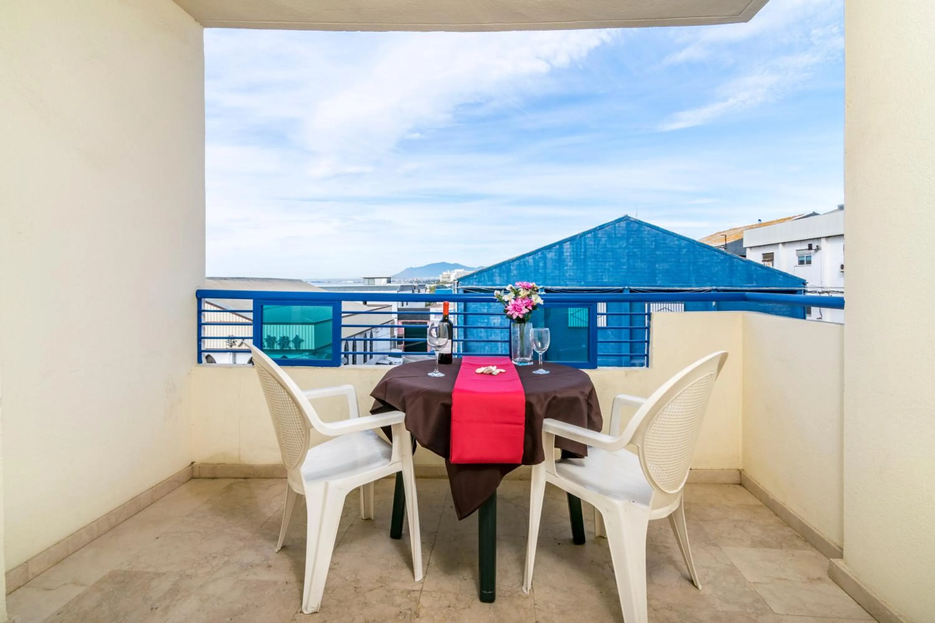 Comfort Apartment with Lateral Sea View in Banana Beach