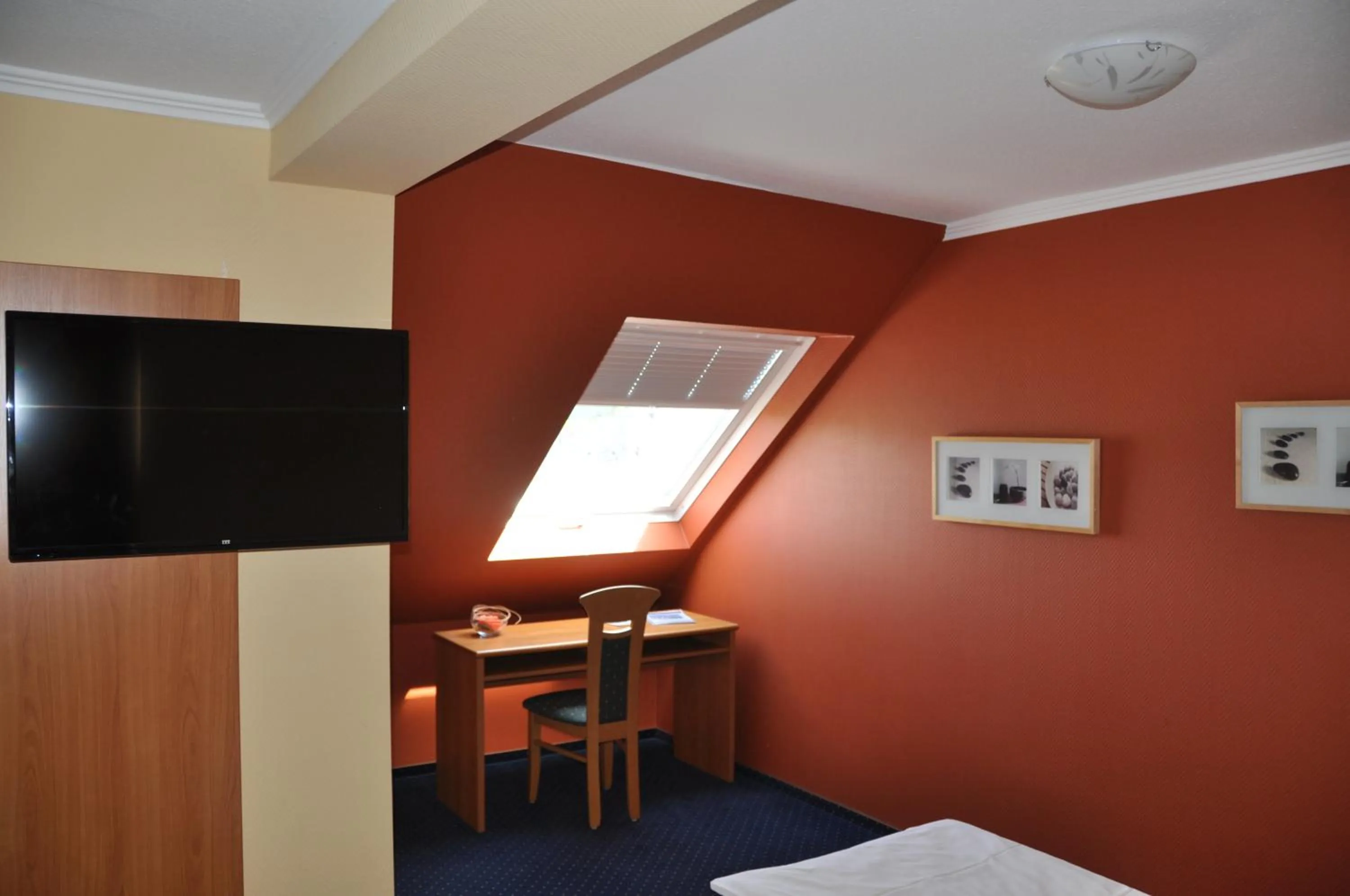 TV and multimedia in Hotel Café Ernst