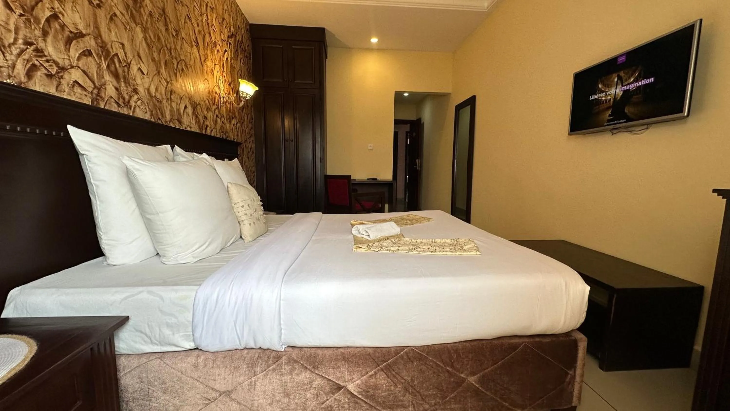 Bed in Hotel Vallée Des Princes