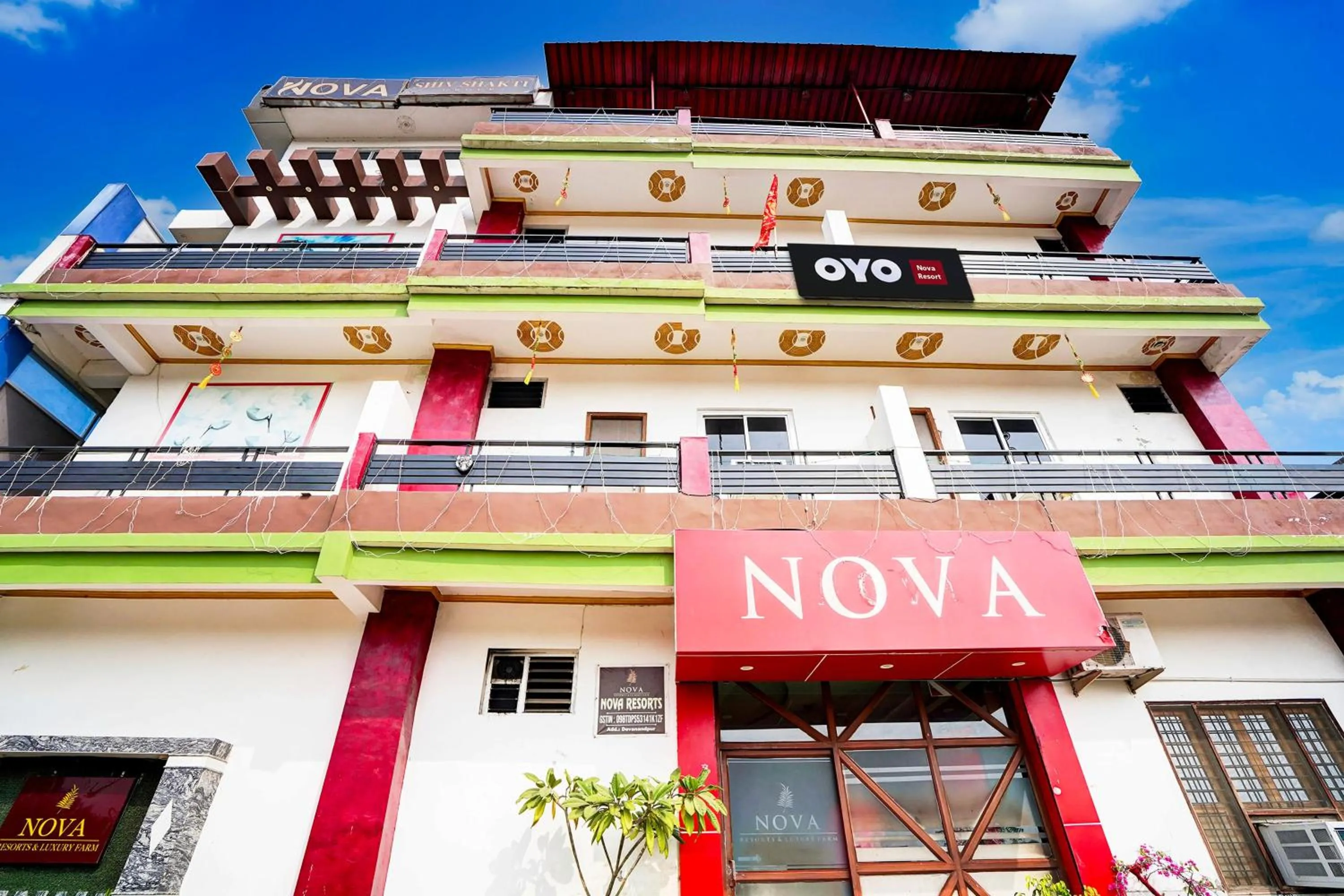 Facade/entrance in Hotel O Nova Resorts & Luxury Farm