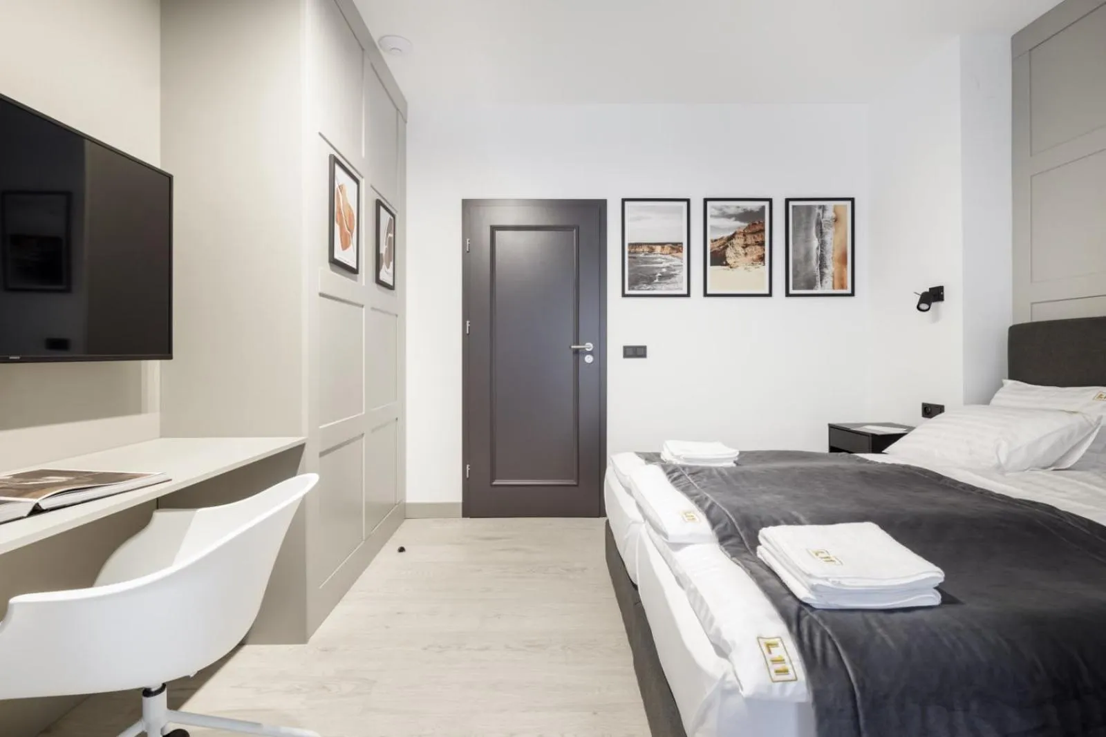 Bedroom, Bed in Apartamenty L11, Limanowskiego