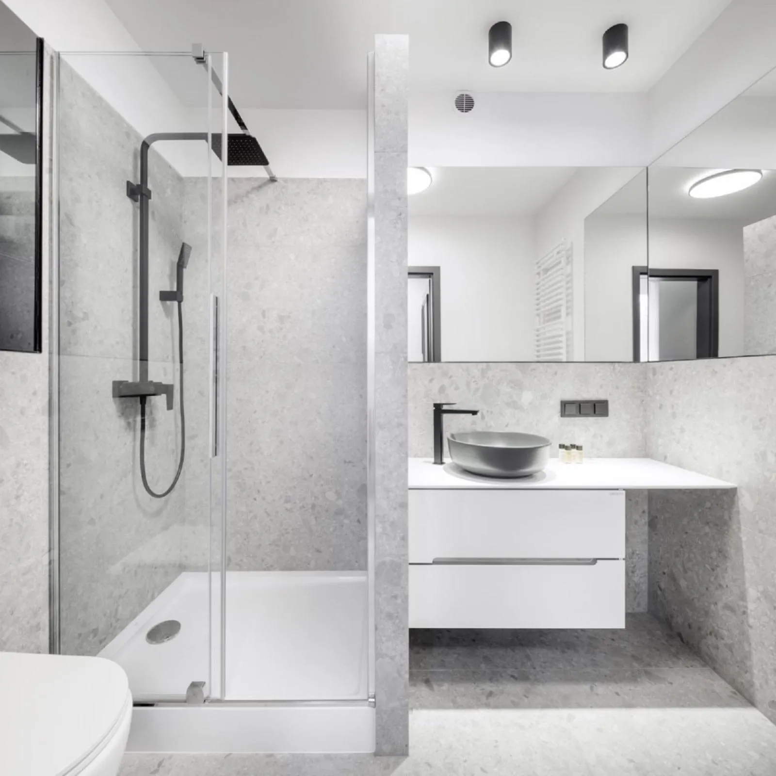 Bathroom in Apartamenty L11, Limanowskiego