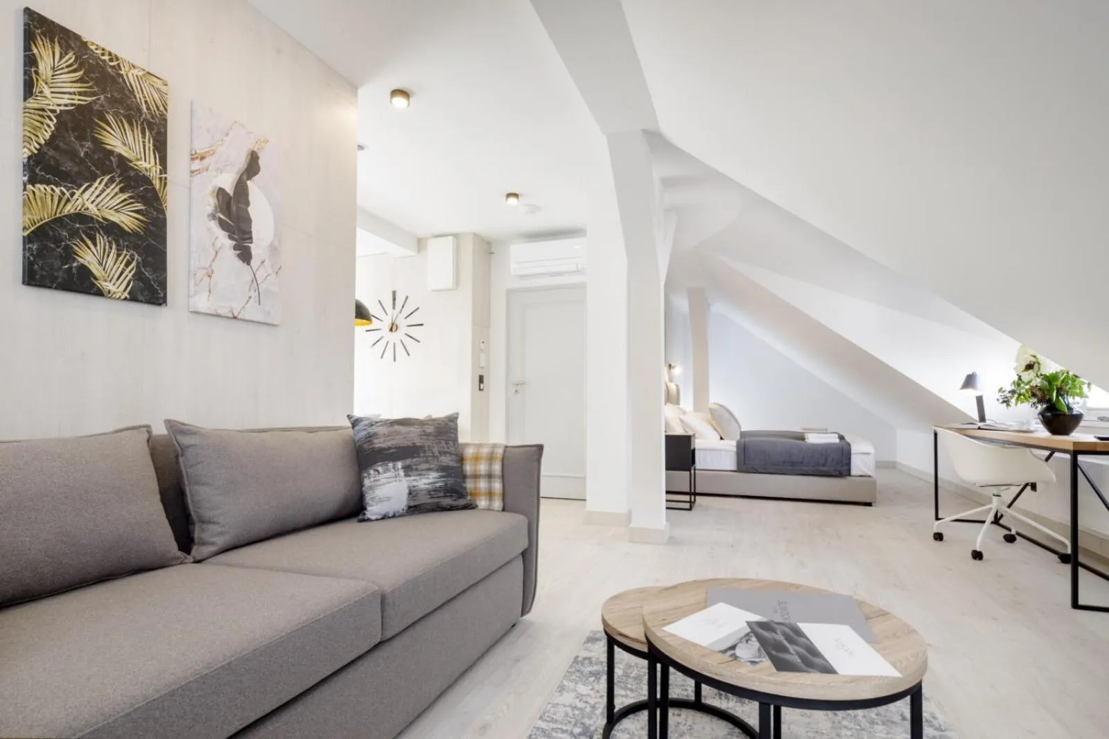 Seating area in Apartamenty L11, Limanowskiego