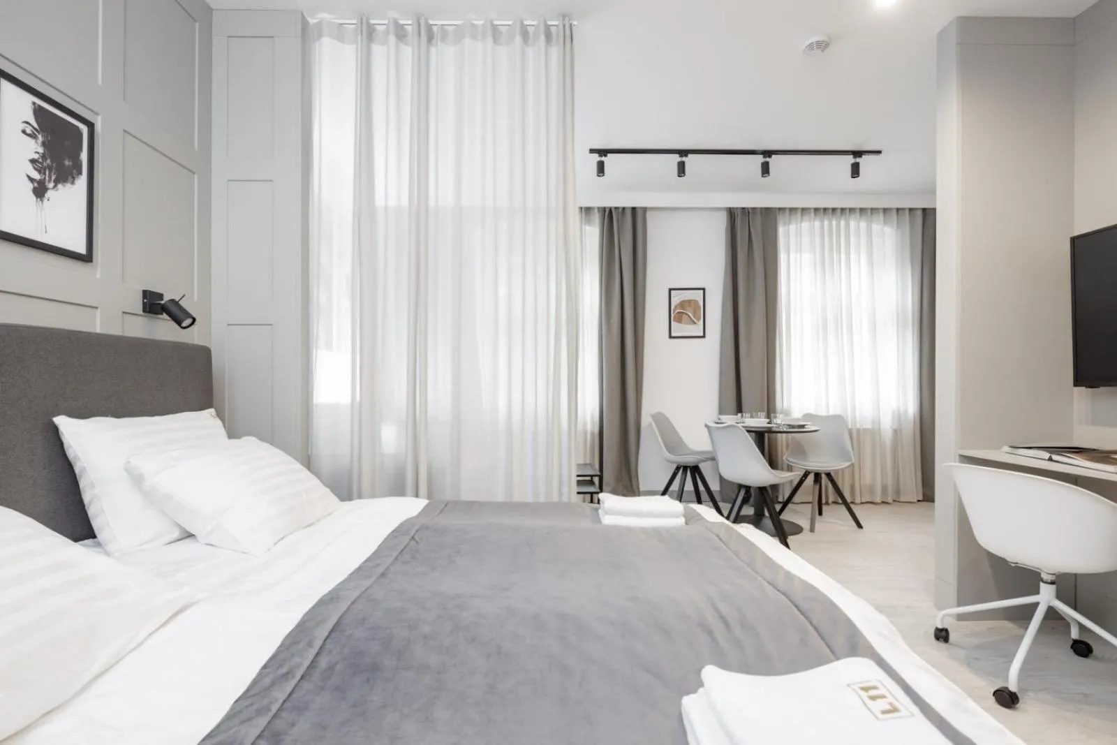 Bedroom, Bed in Apartamenty L11, Limanowskiego