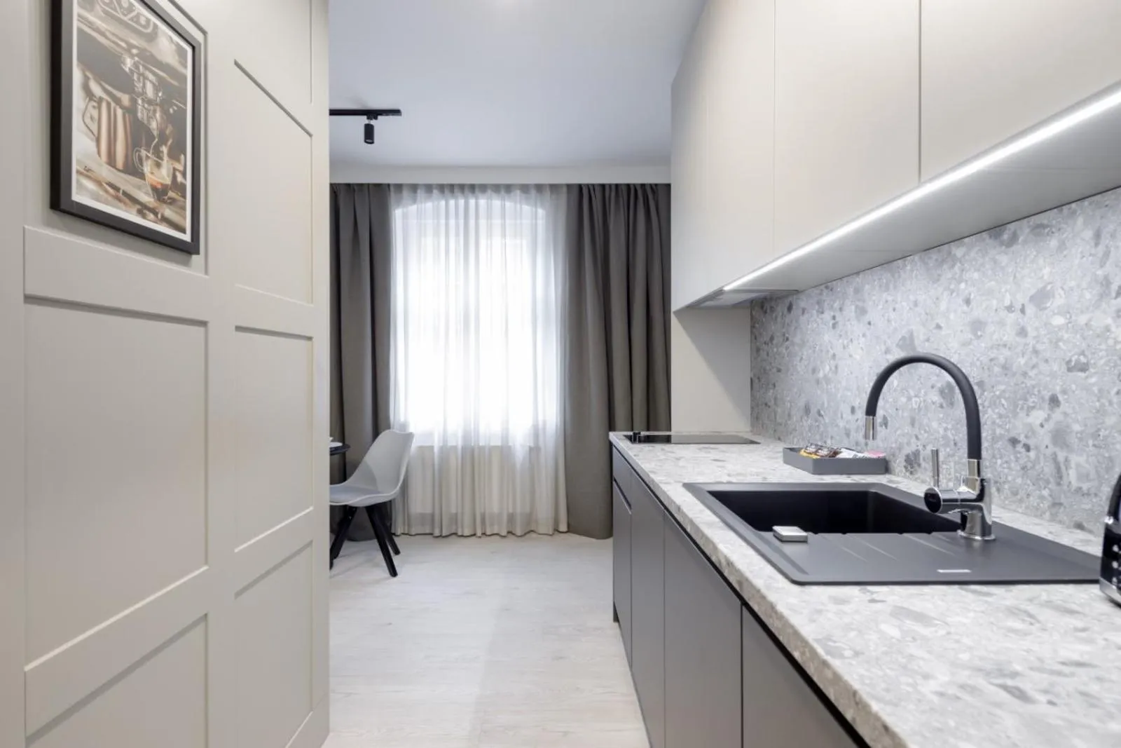 Kitchen or kitchenette in Apartamenty L11, Limanowskiego