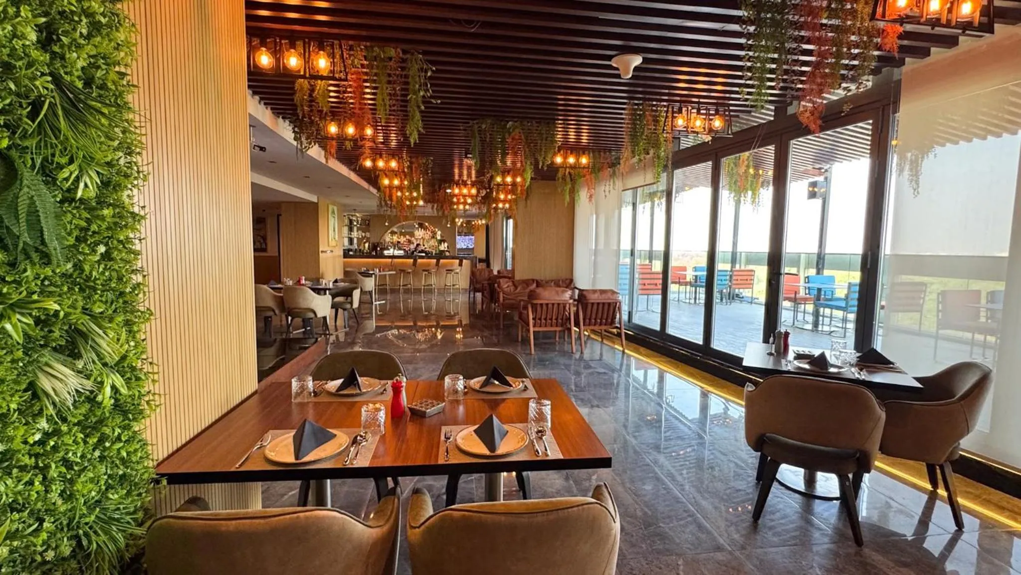 Restaurant/places to eat in Millennium Place Mirdif