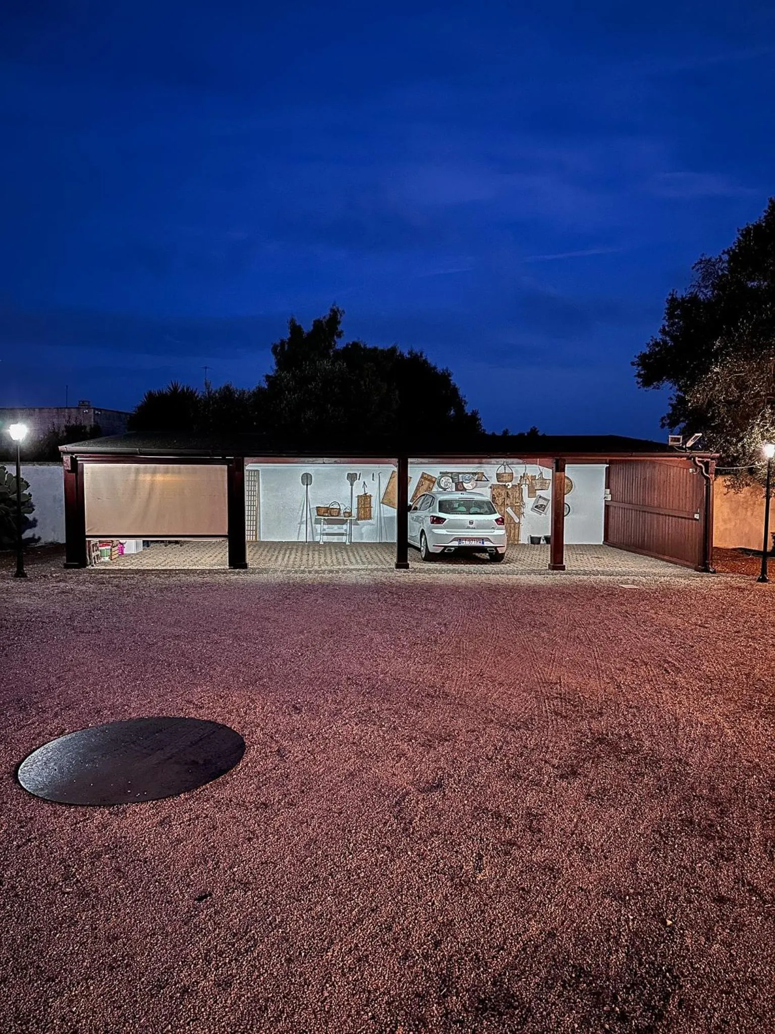 Property building in Villa Mariella