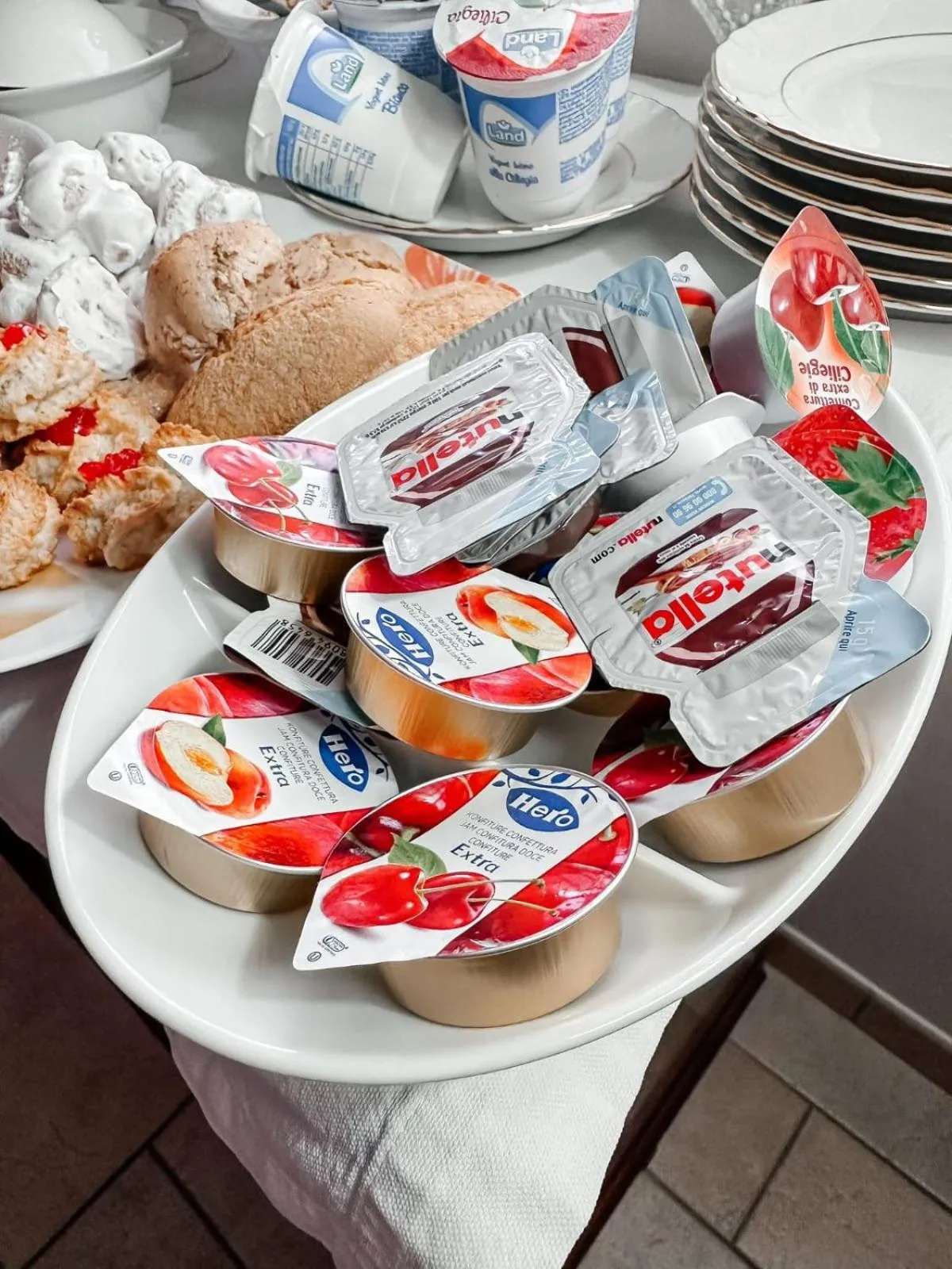 Food and drinks in Villa Mariella