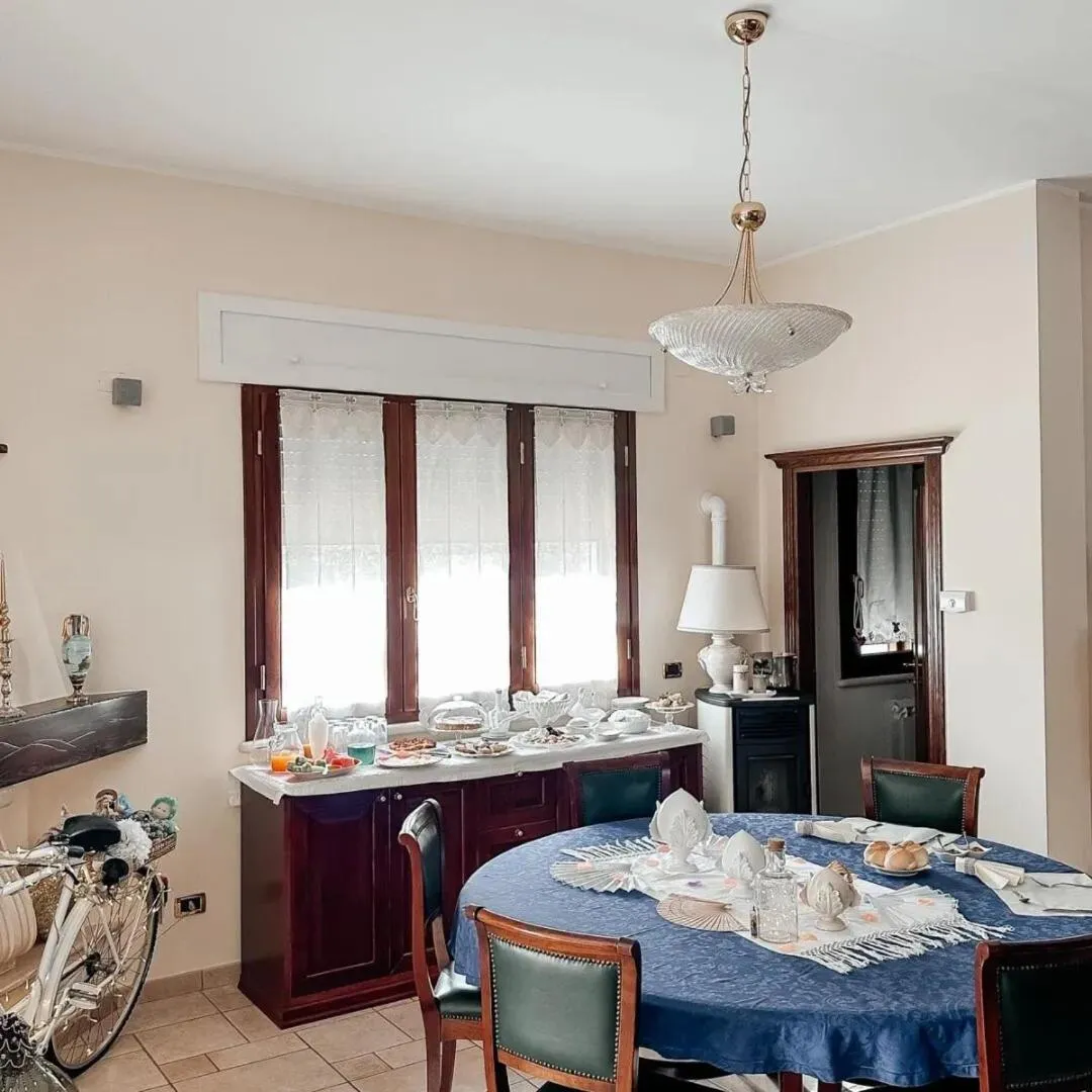 Kitchen or kitchenette in Villa Mariella