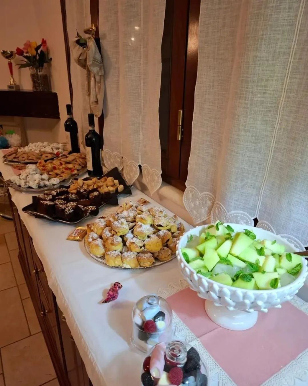 Food in Villa Mariella