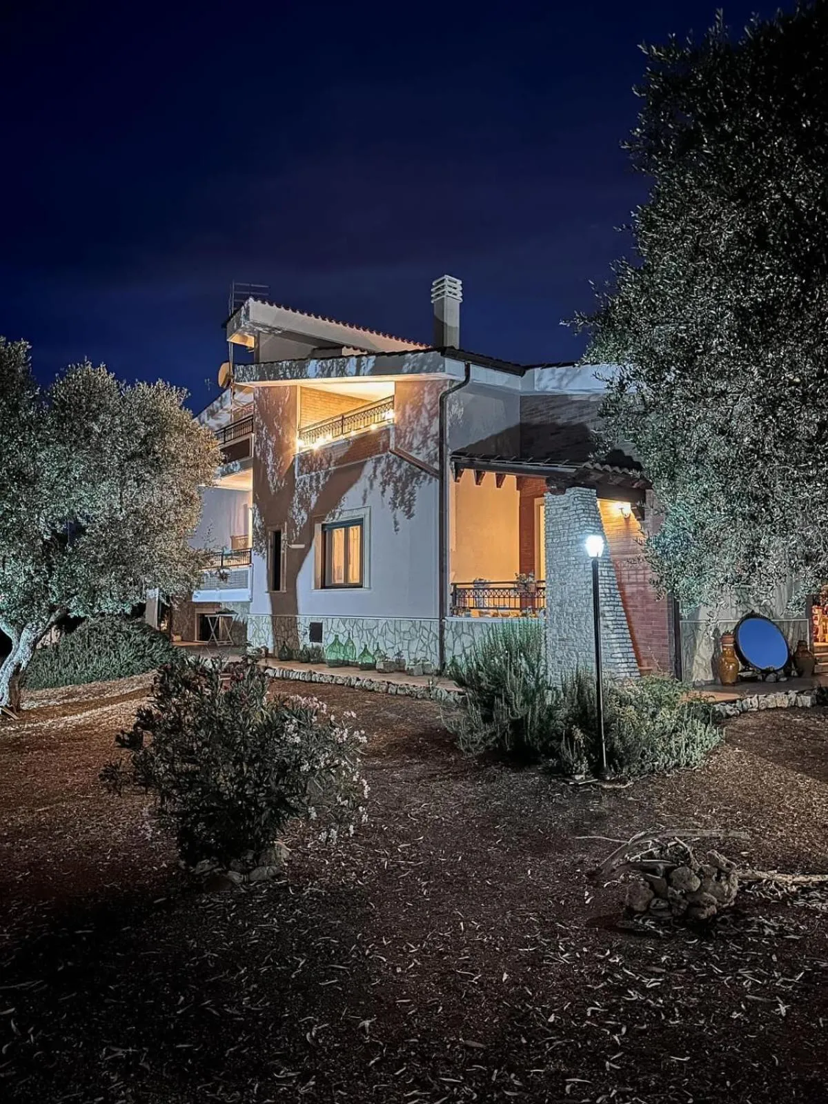 Property building in Villa Mariella