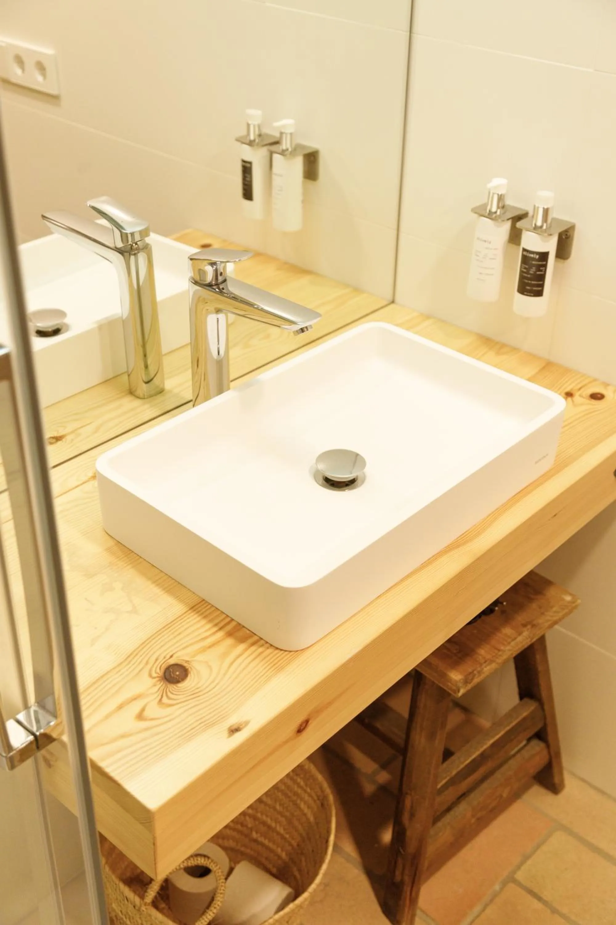 Bathroom in La Comuna by Bon Dia Residences