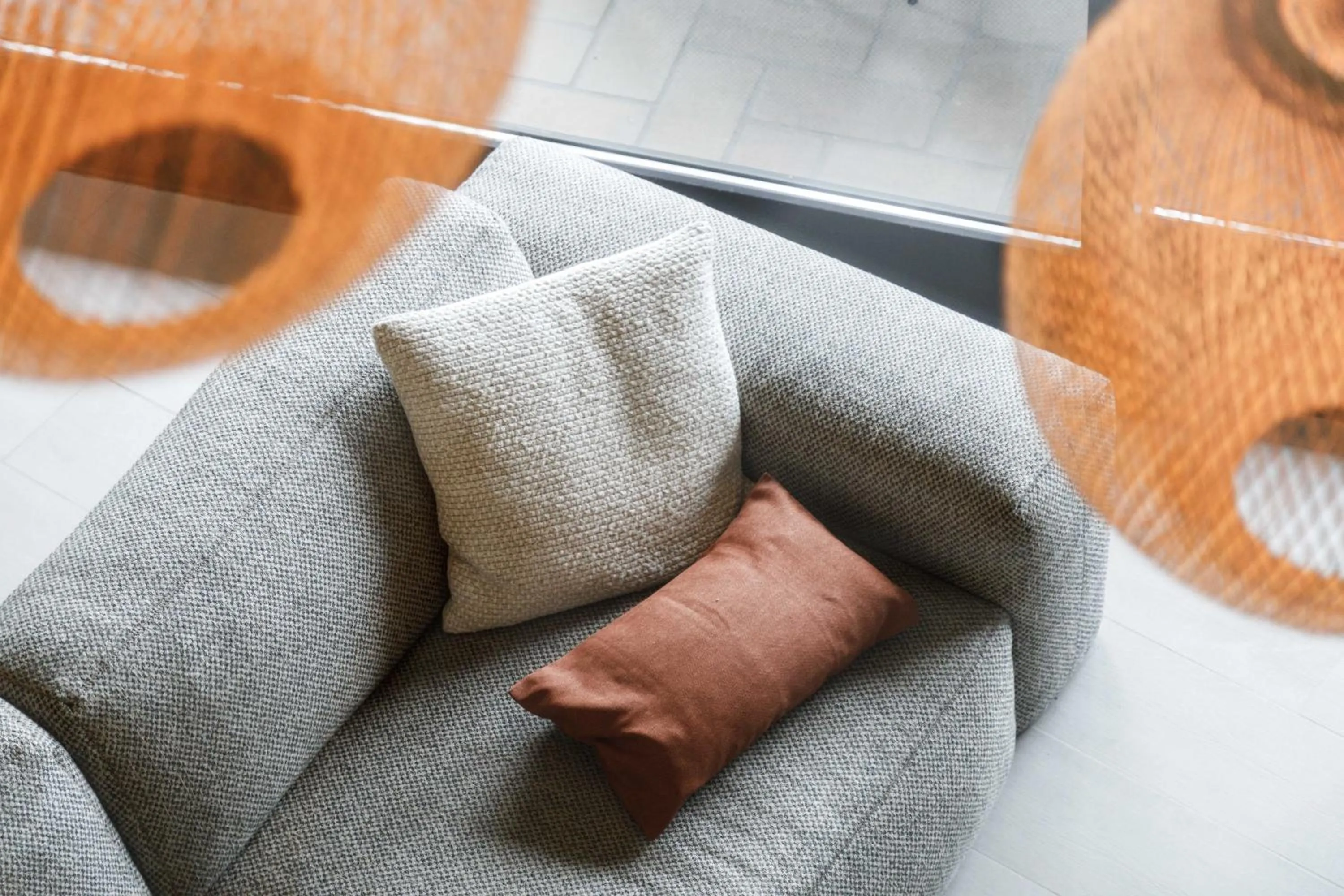 Living room in La Comuna by Bon Dia Residences