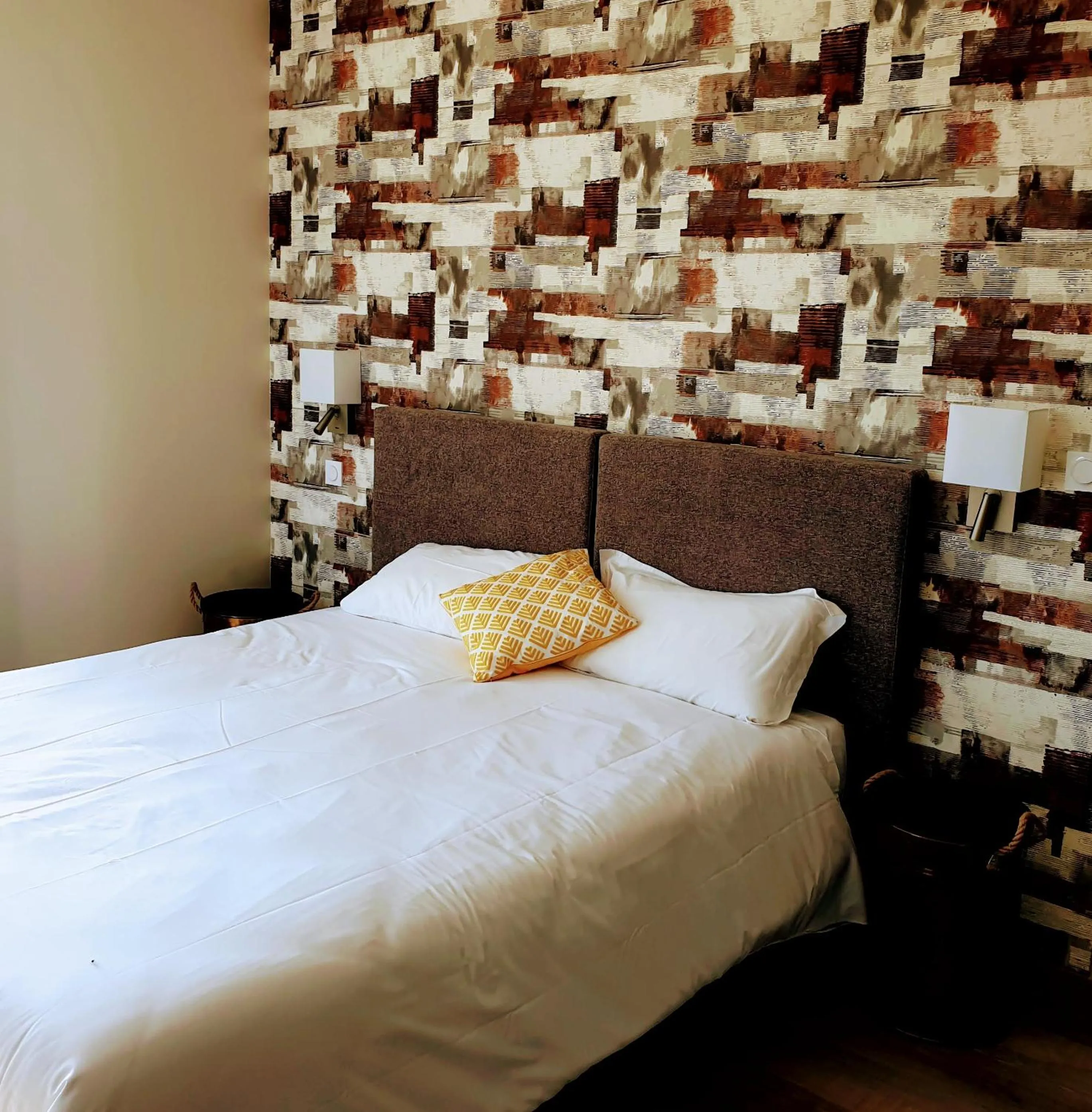 Logis Hôtel Restaurant Cruzel