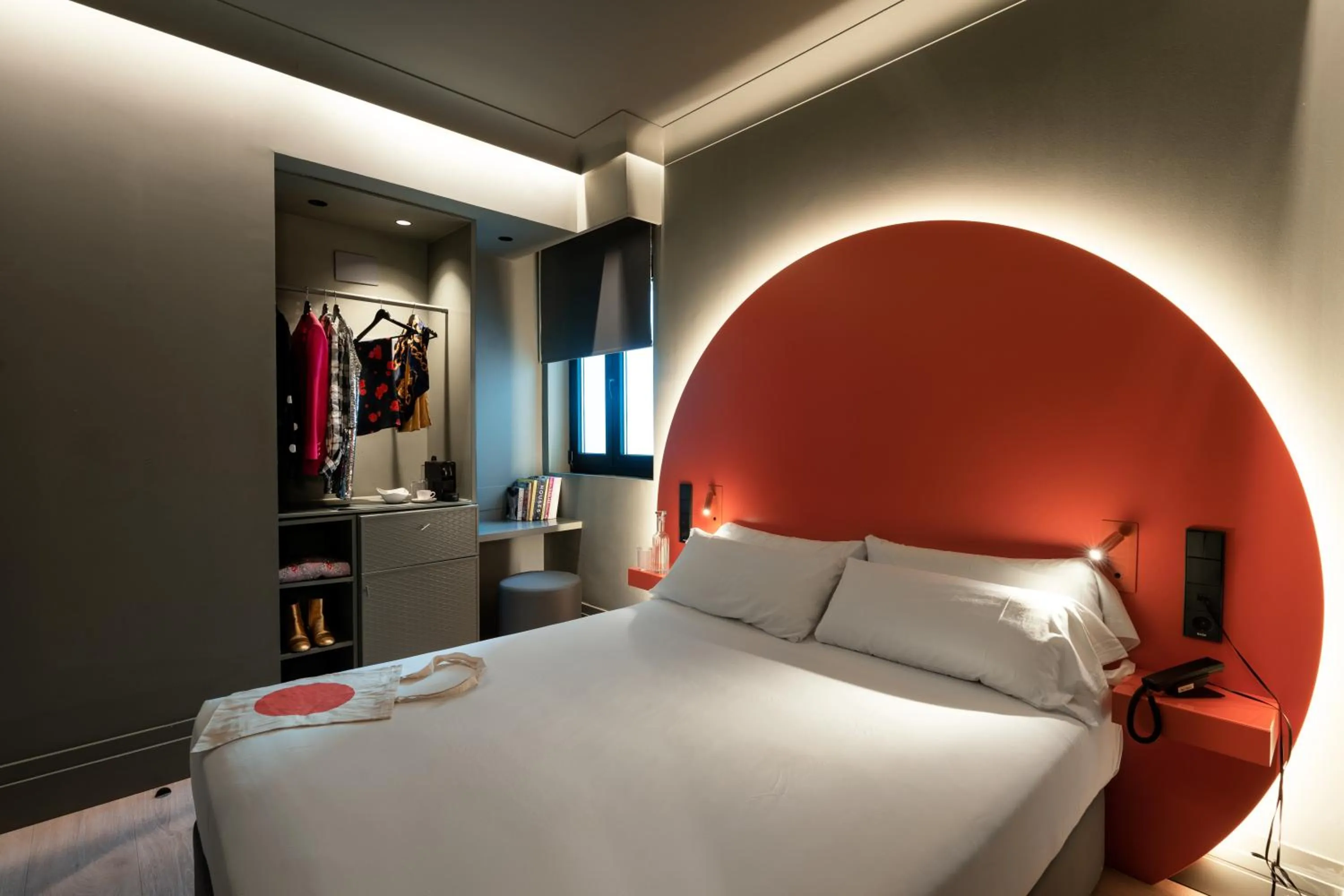 Bed in Chic & Basic dot