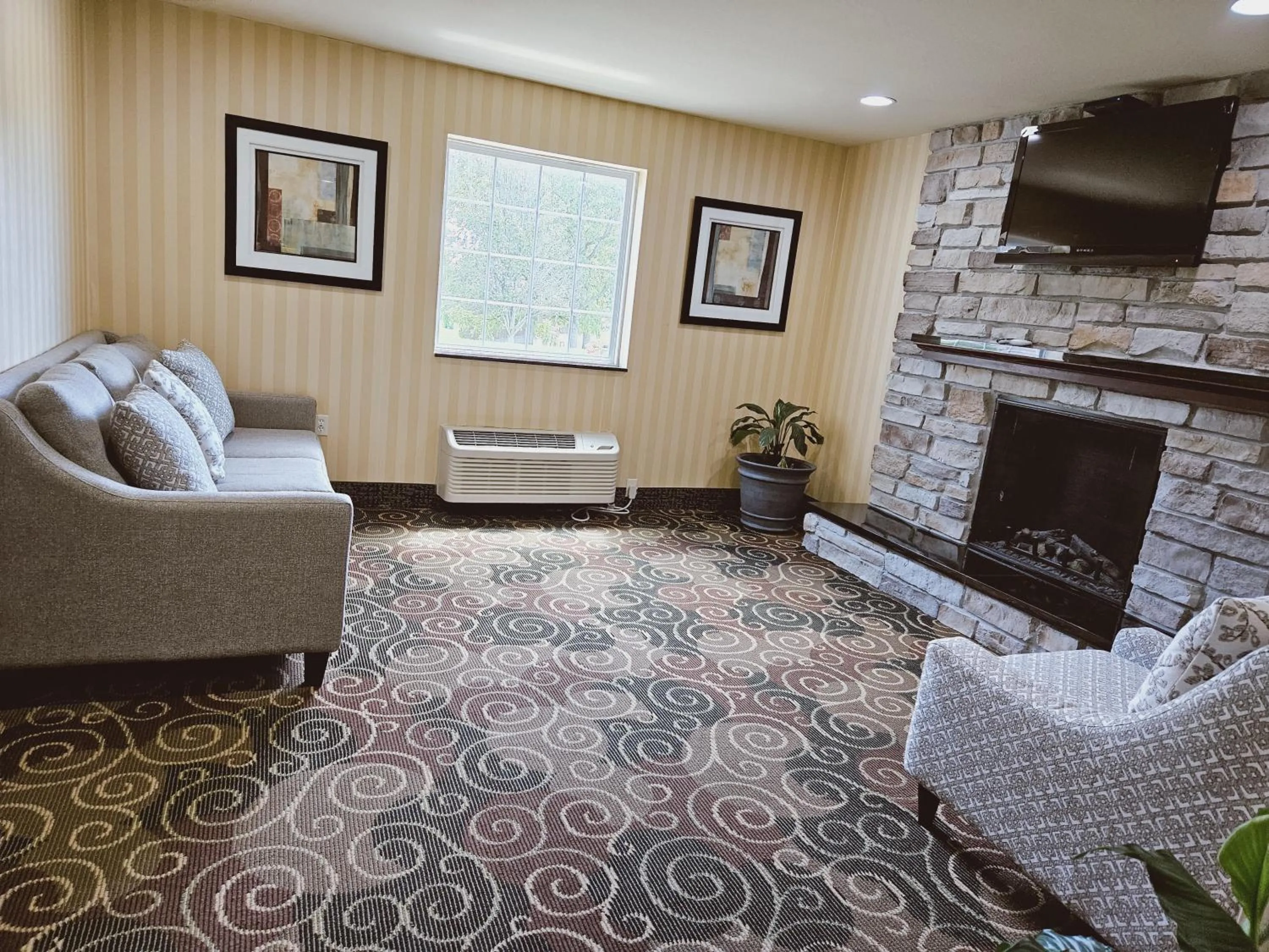 Lobby or reception in Cobblestone Inn & Suites - Bloomfield