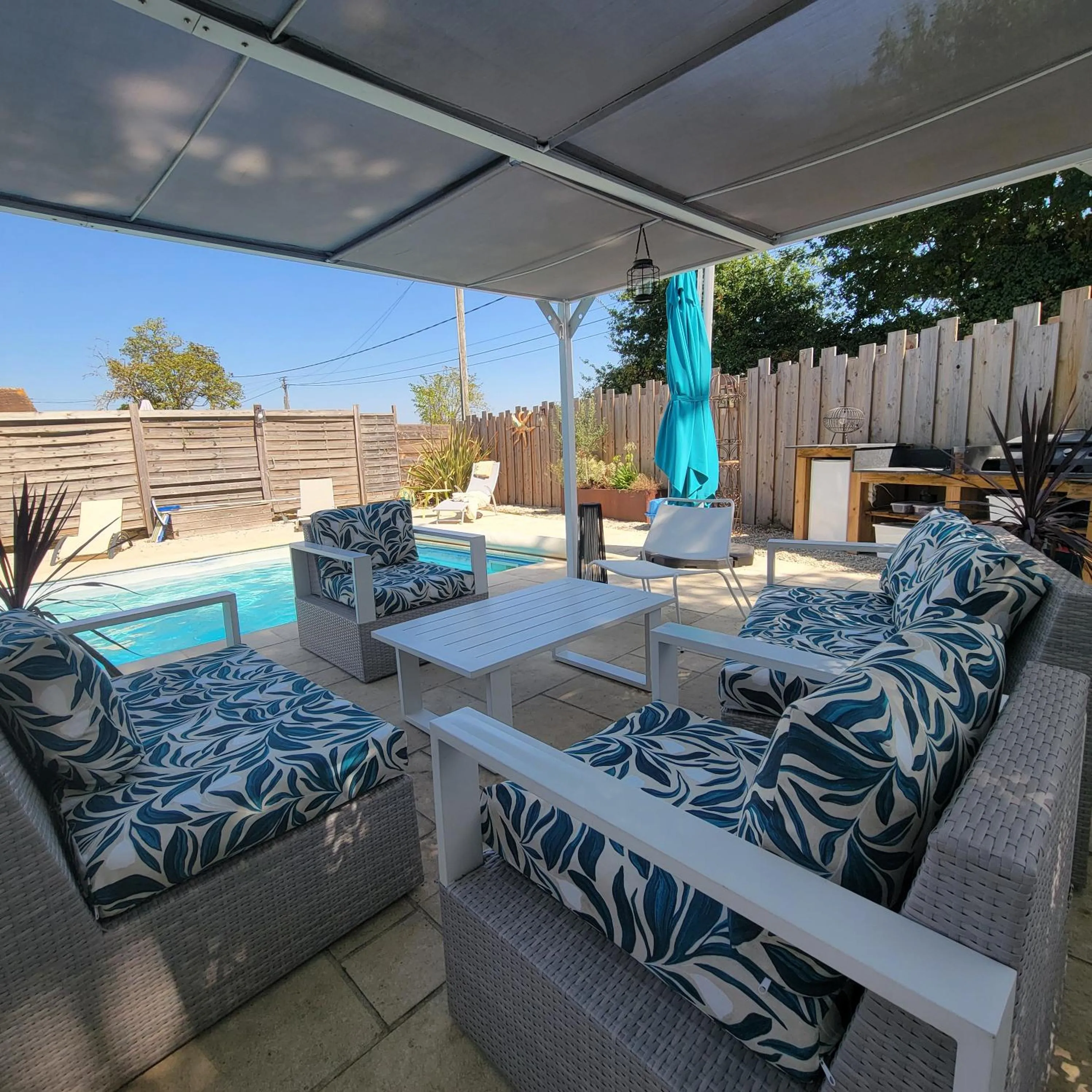 En pleine campagne, proche du Mans - chambre d'hôtes