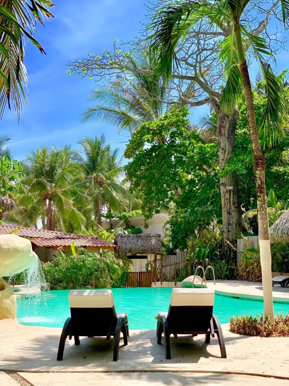 Swimming pool in Banana Beach Bungalows