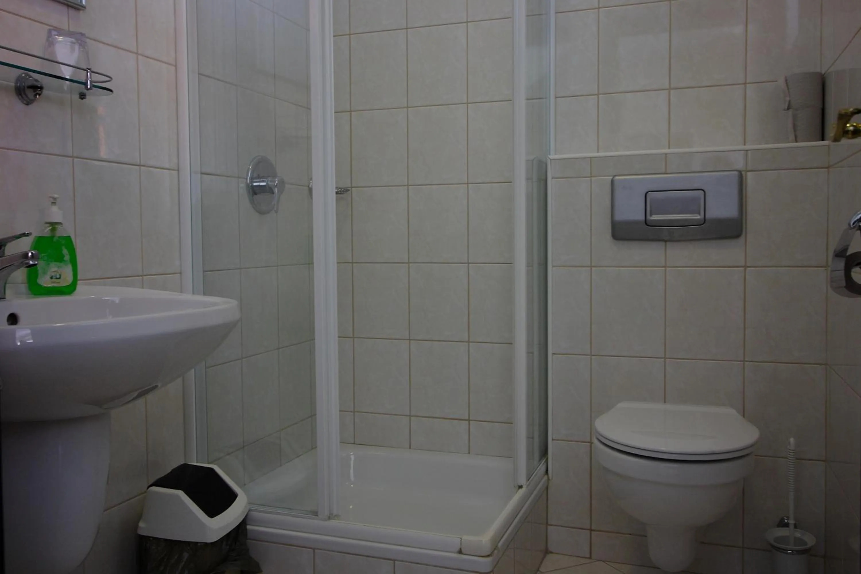 Bathroom in Bacchus Panzió