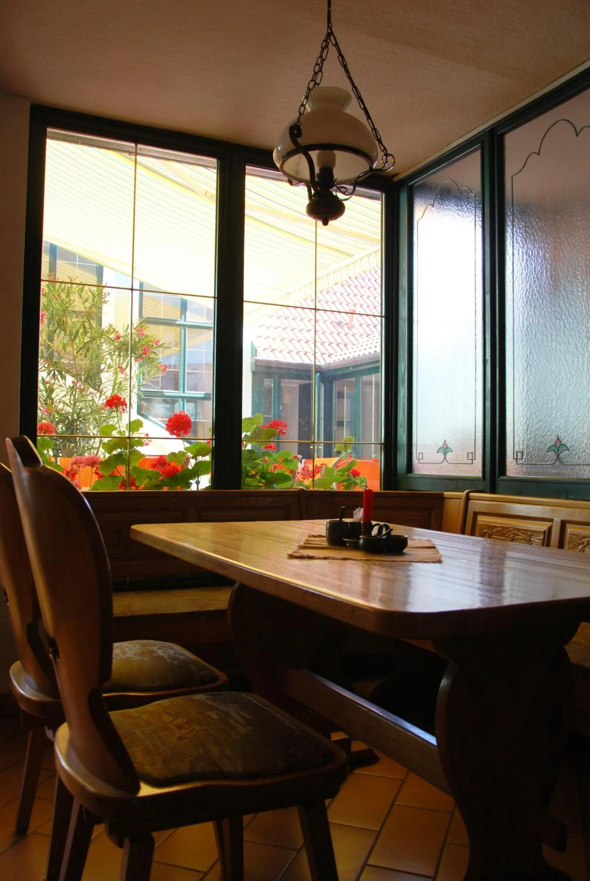 Restaurant/places to eat in Bacchus Panzió