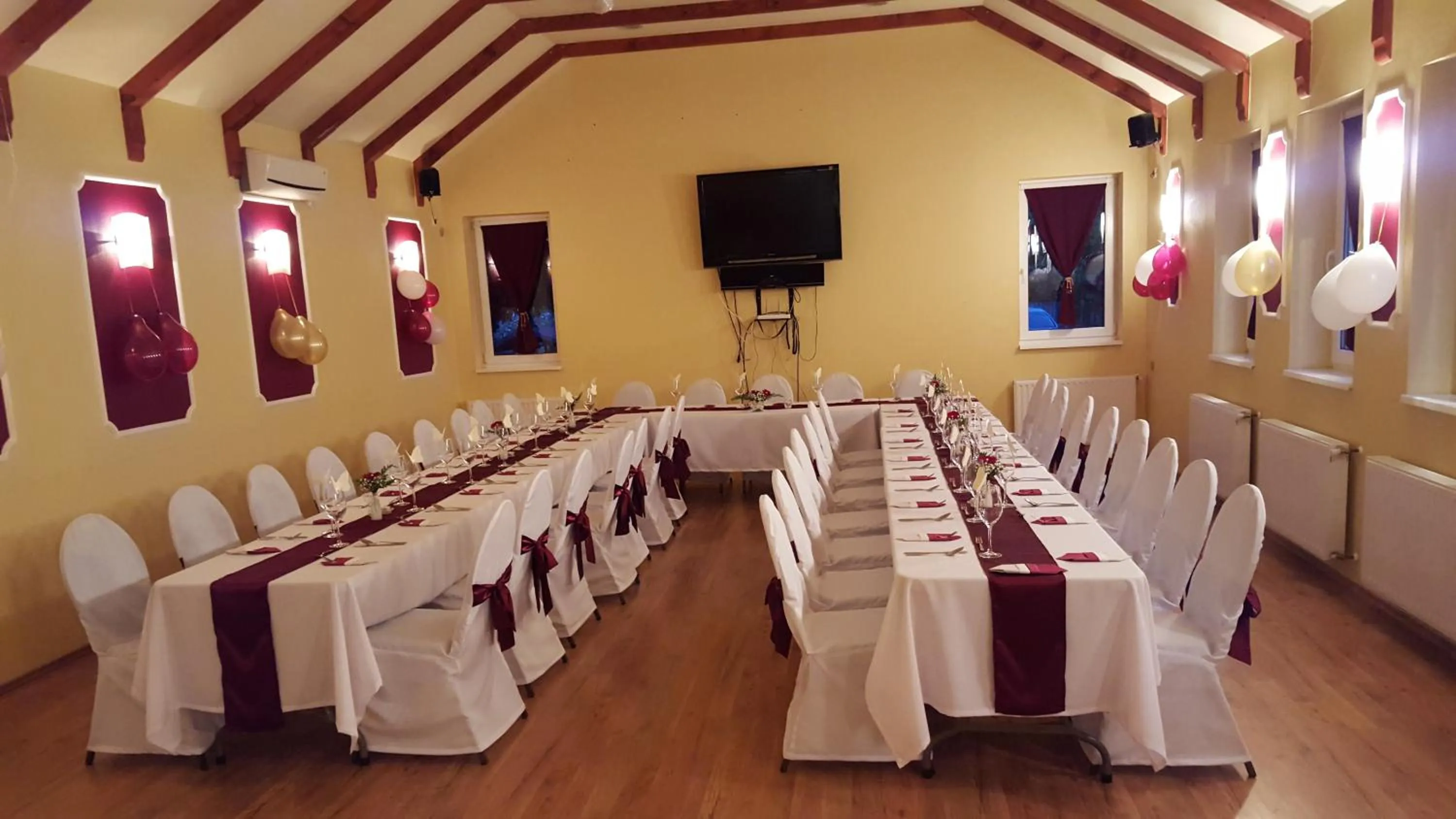 Banquet/Function facilities in Bacchus Panzió