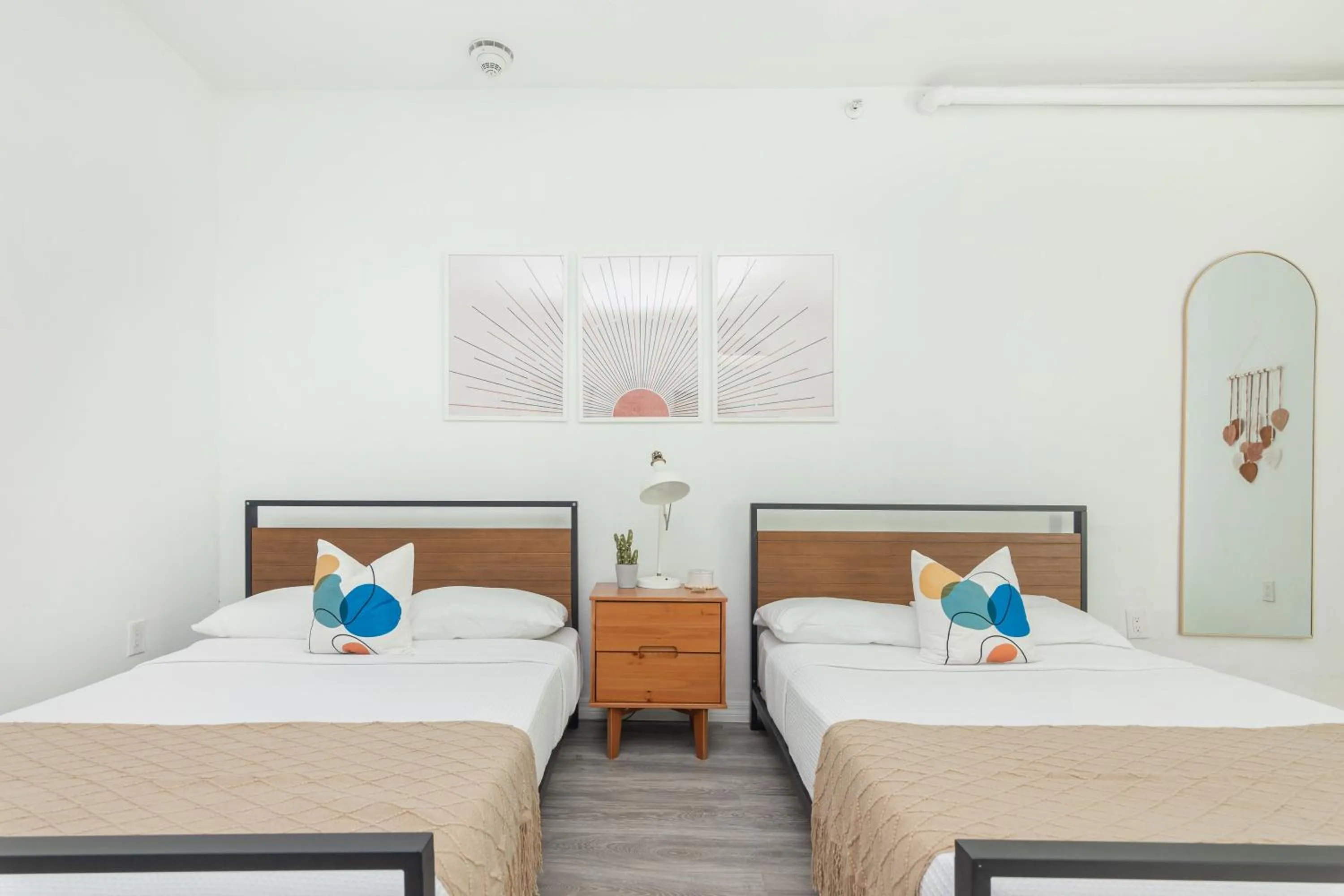 Bedroom, Bed in West Deco