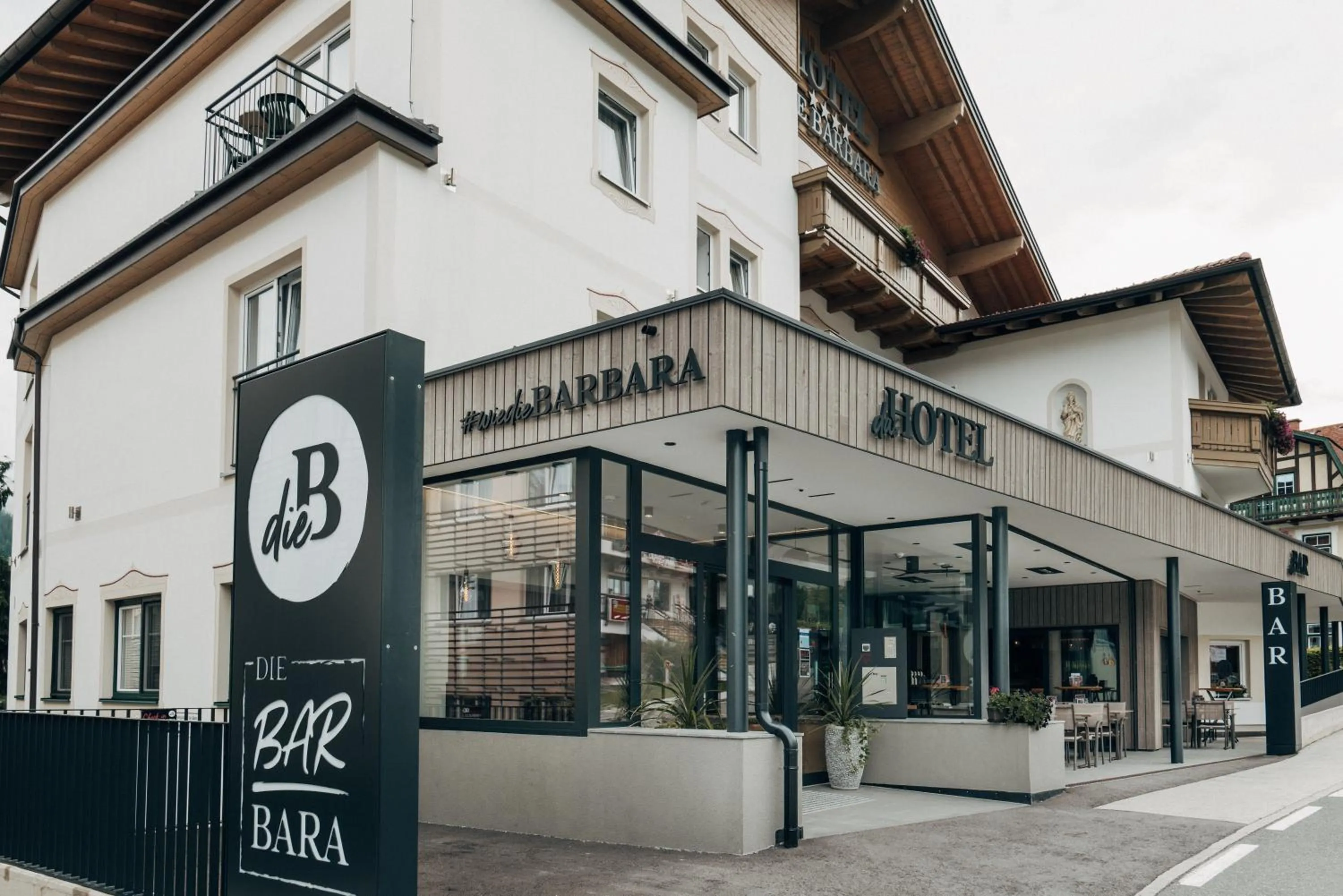 Property building in B&B Hotel Die Barbara