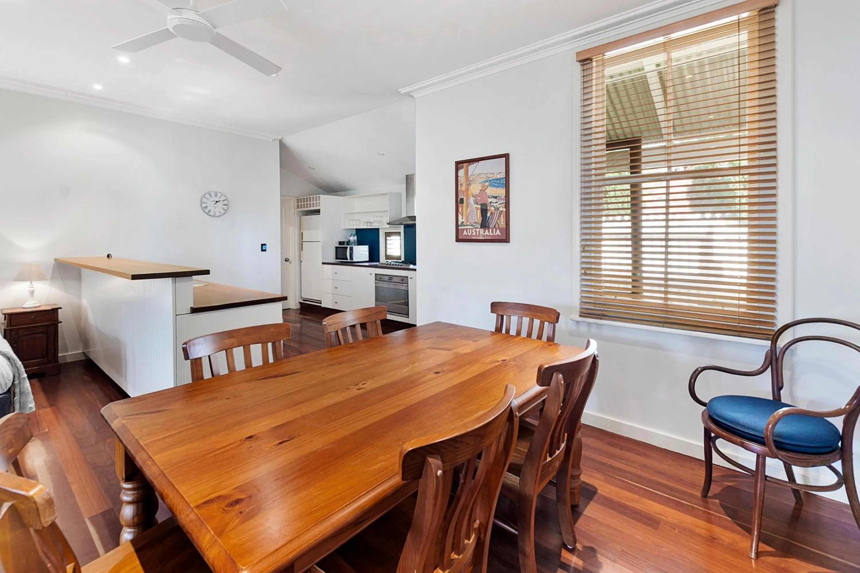 Kitchen or kitchenette in Caves House Hotel & Apartments Yallingup