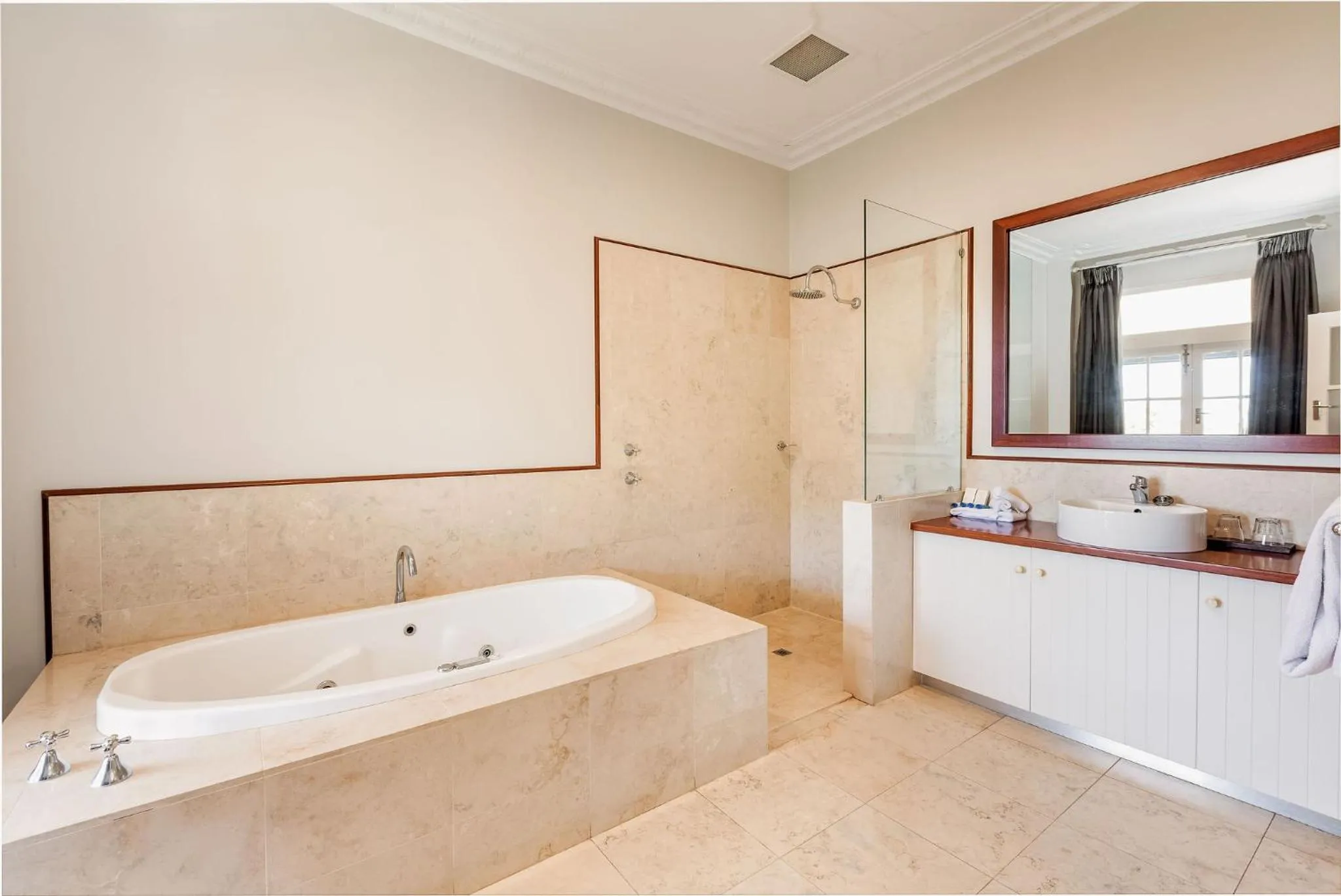 Bathroom in Caves House Hotel & Apartments Yallingup