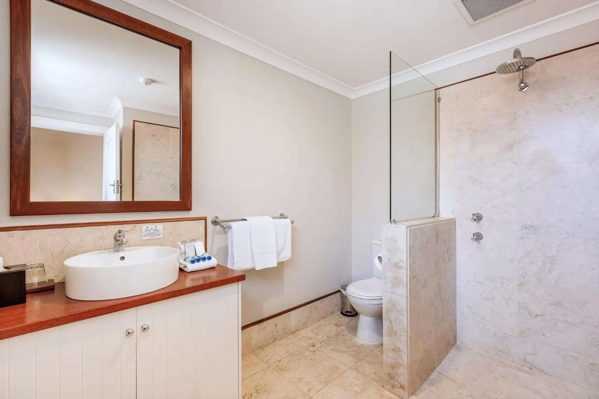 Bathroom in Caves House Hotel & Apartments Yallingup