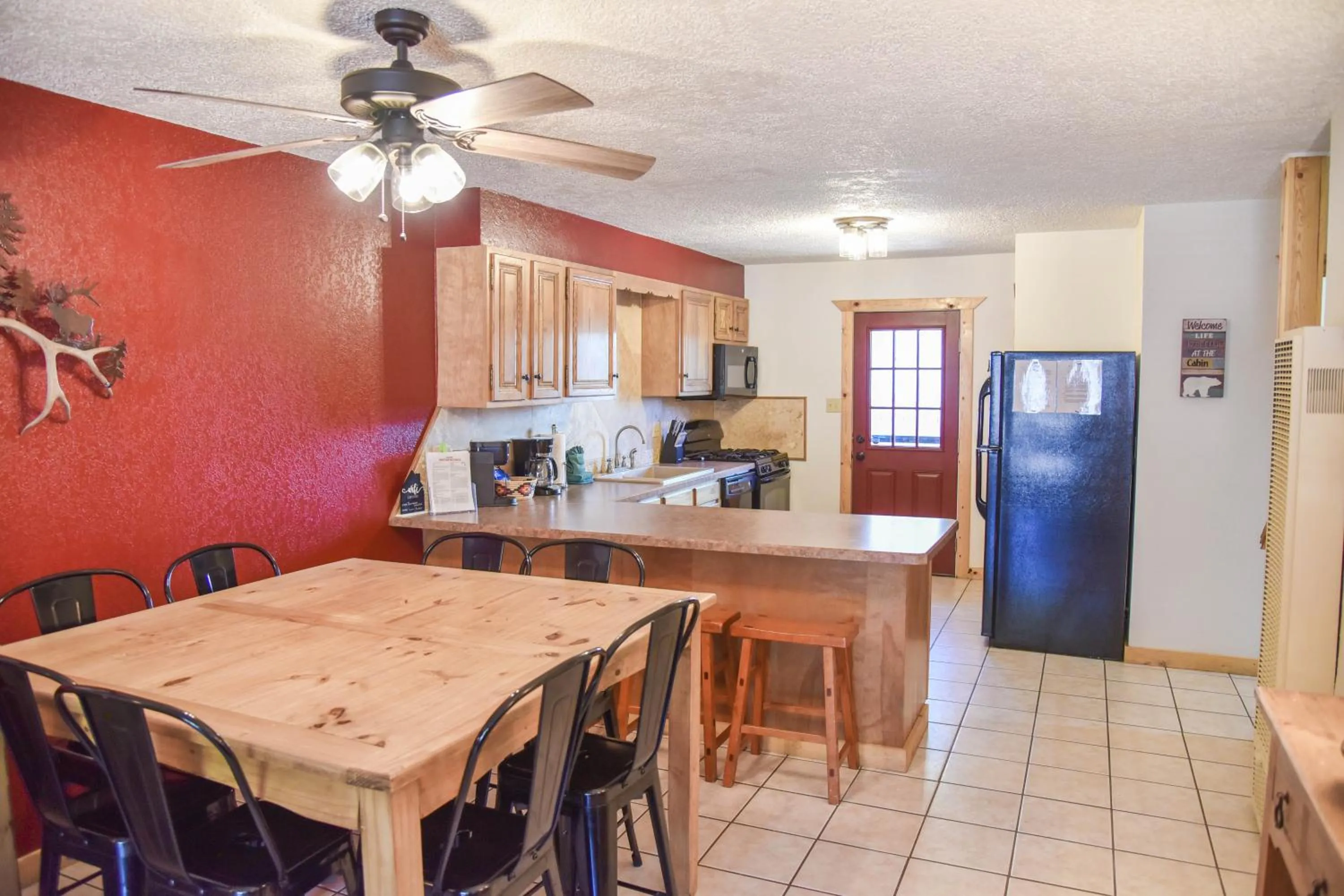 Property building in Mountain Memories, Walk To Ski Area, Town, Fishing