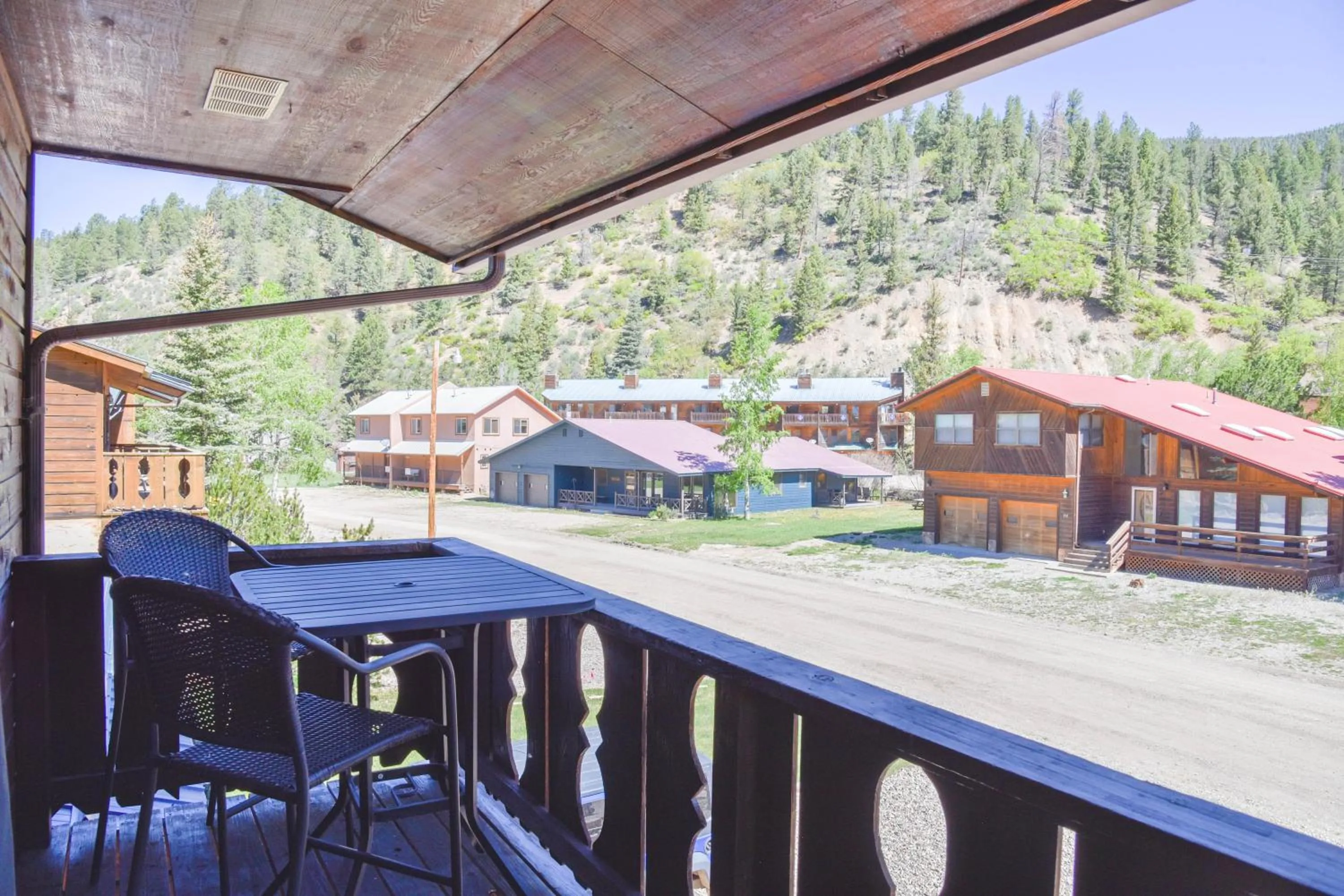 Property building in Mountain Memories, Walk To Ski Area, Town, Fishing