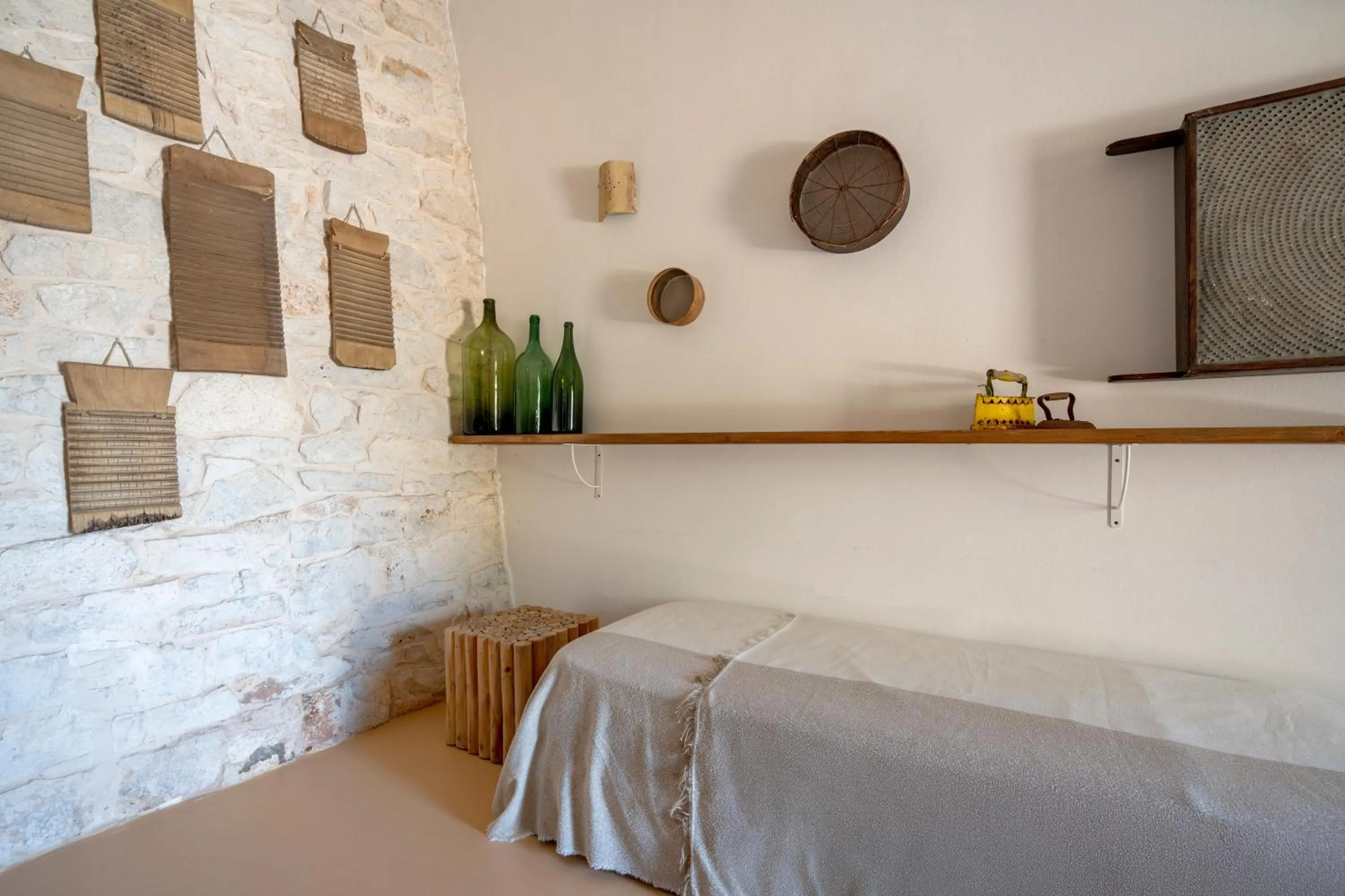 Bed in Augusta Trulli Resort B&B